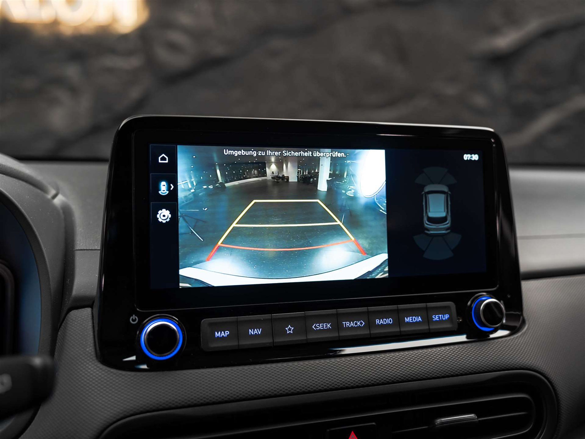 listing desktop thumbnail image 44