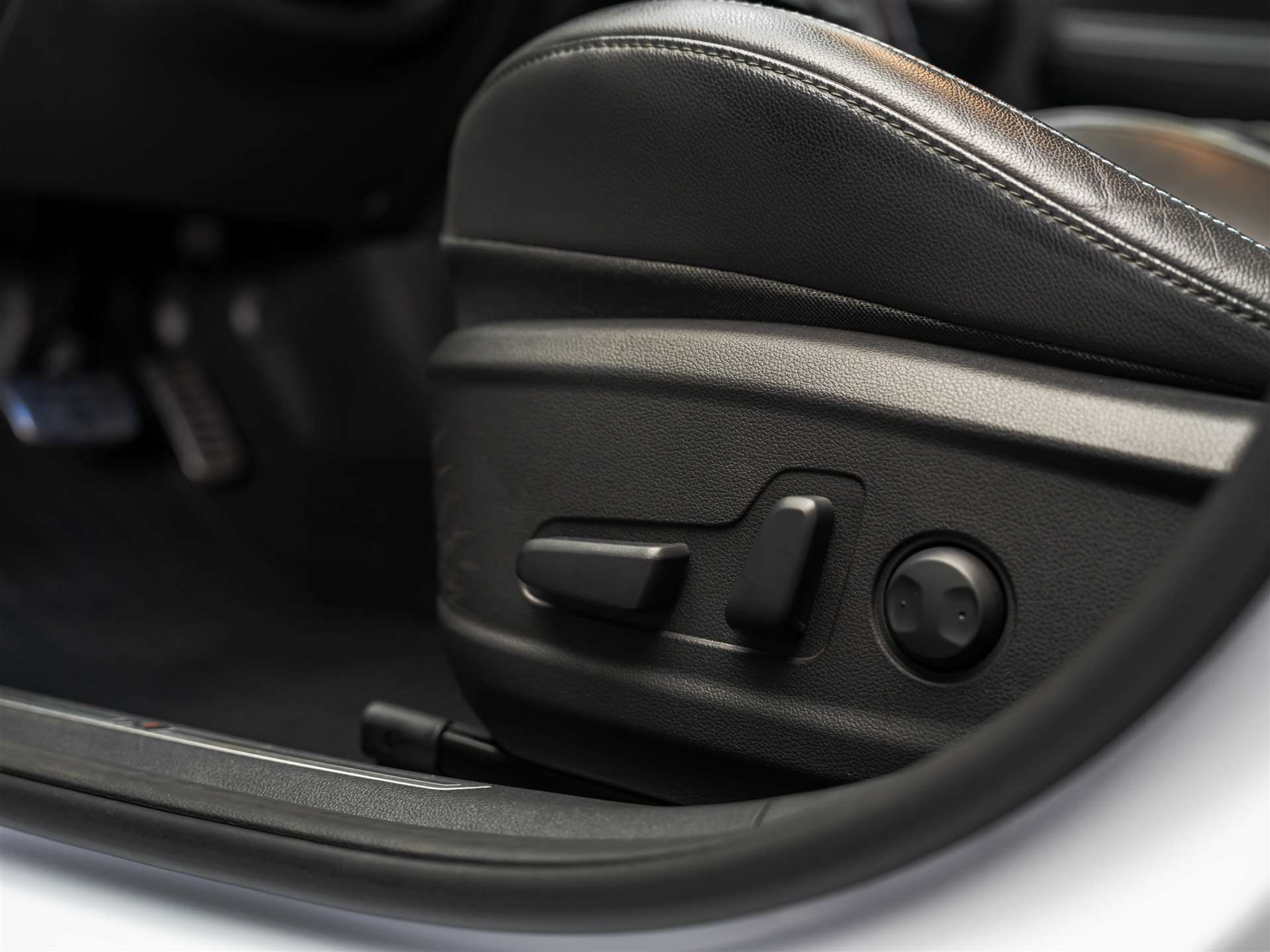 listing desktop thumbnail image 29