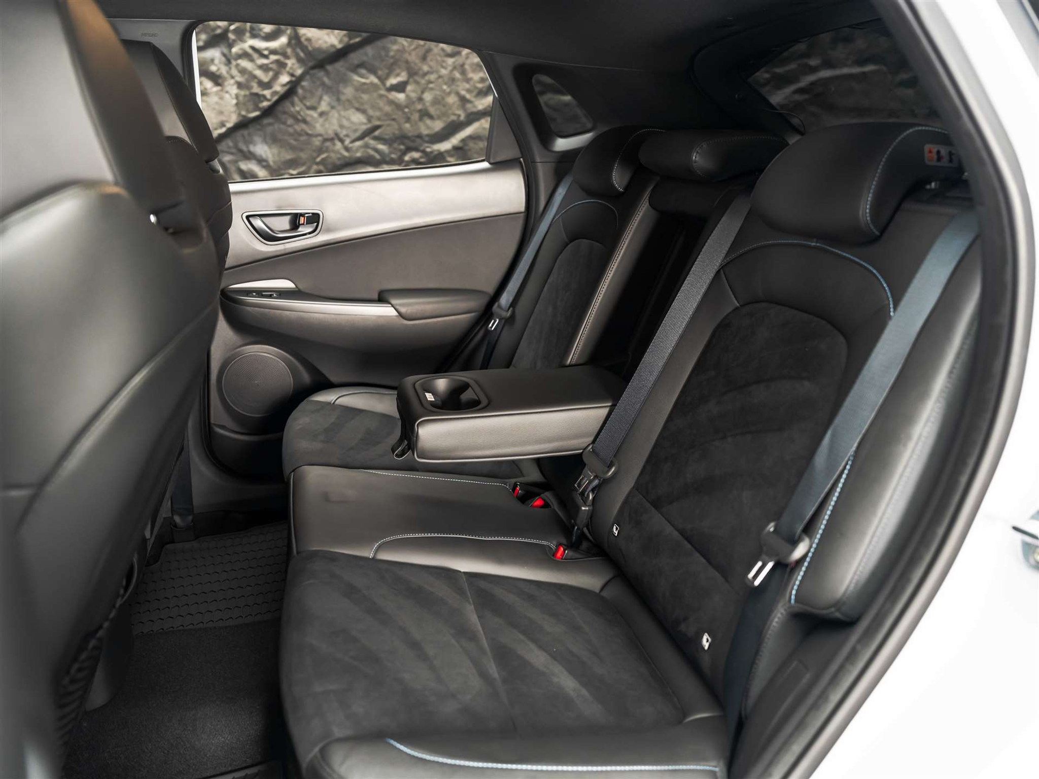 listing desktop thumbnail image 13