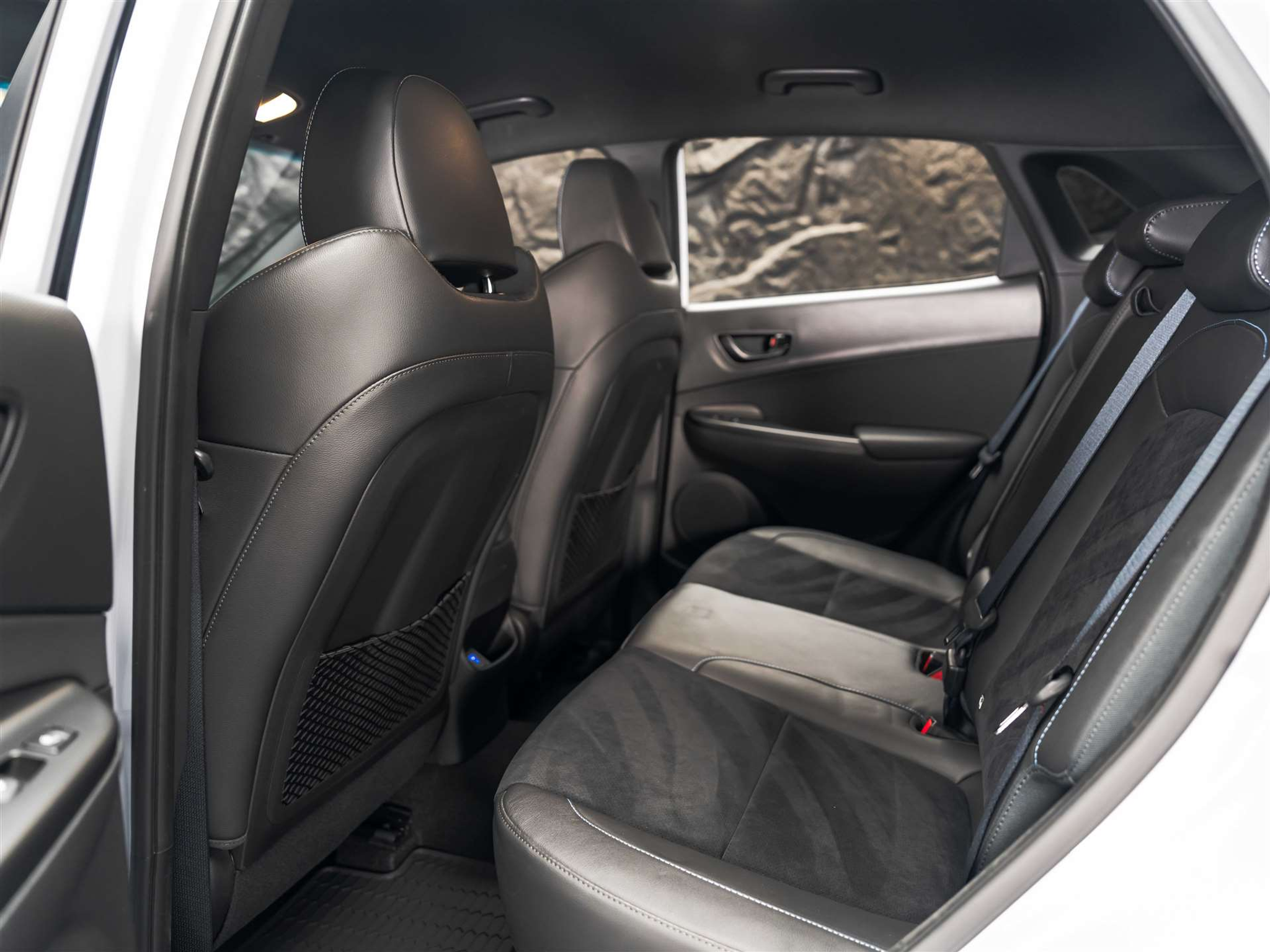 listing desktop thumbnail image 11