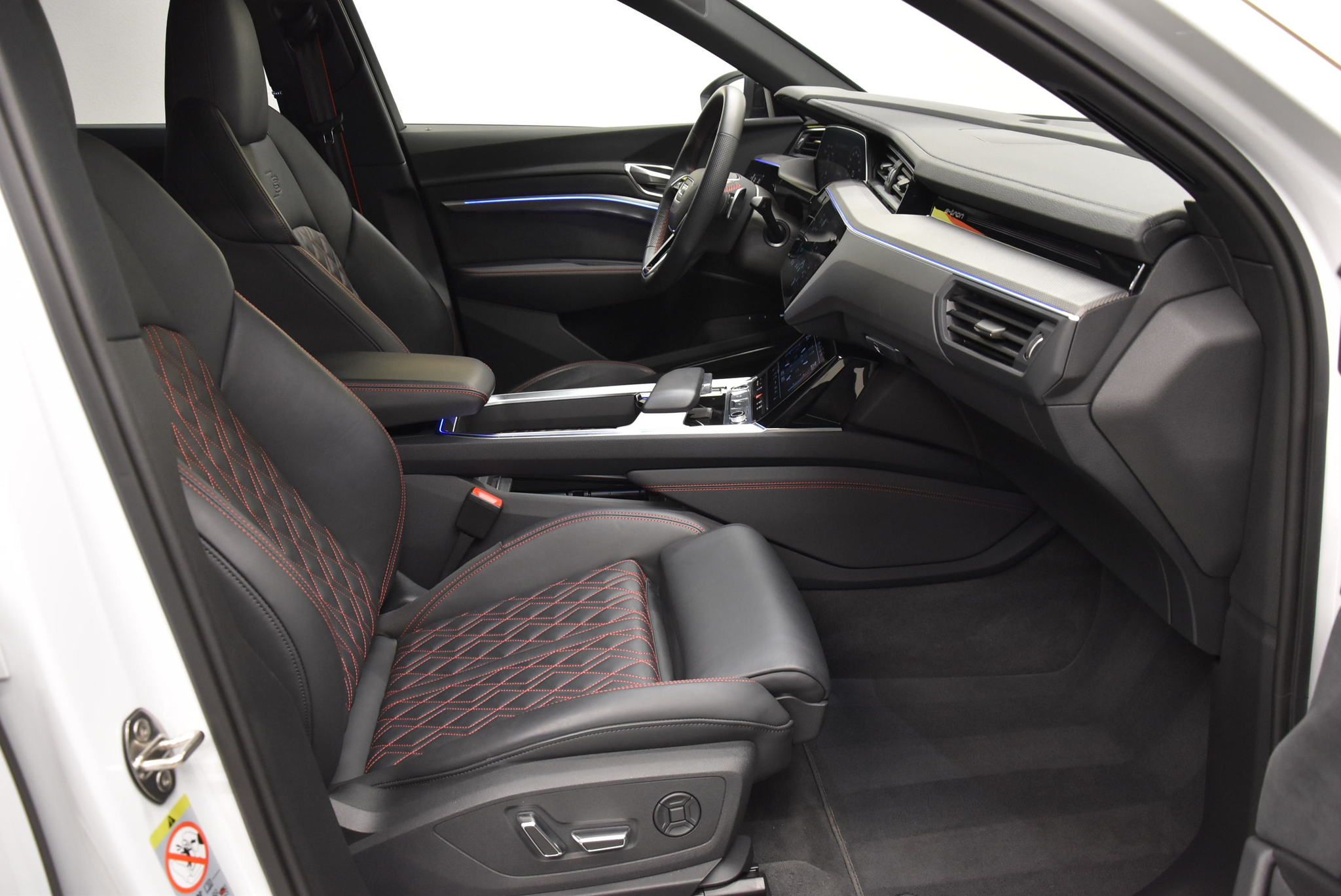 listing desktop thumbnail image 2