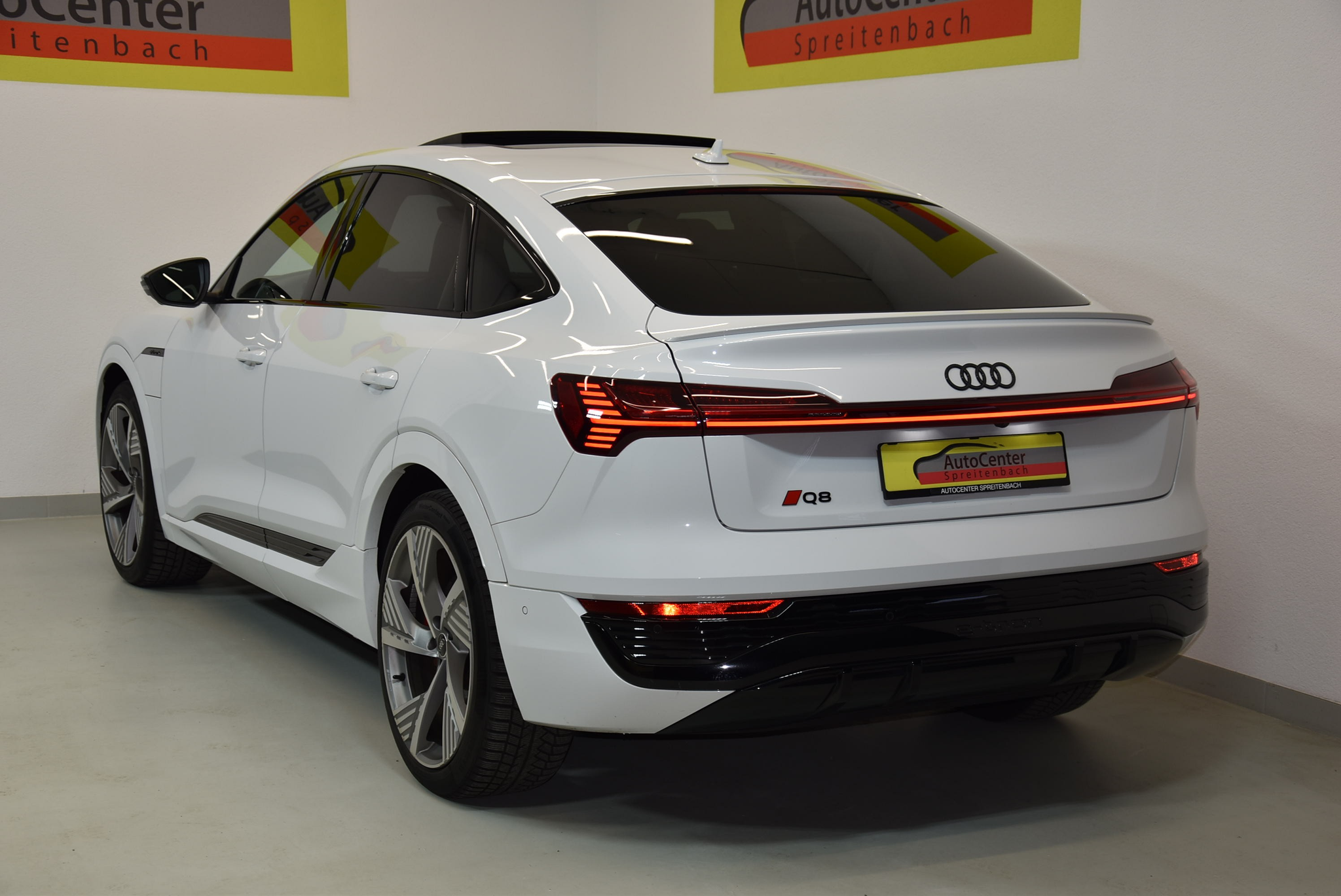 listing desktop thumbnail image 12