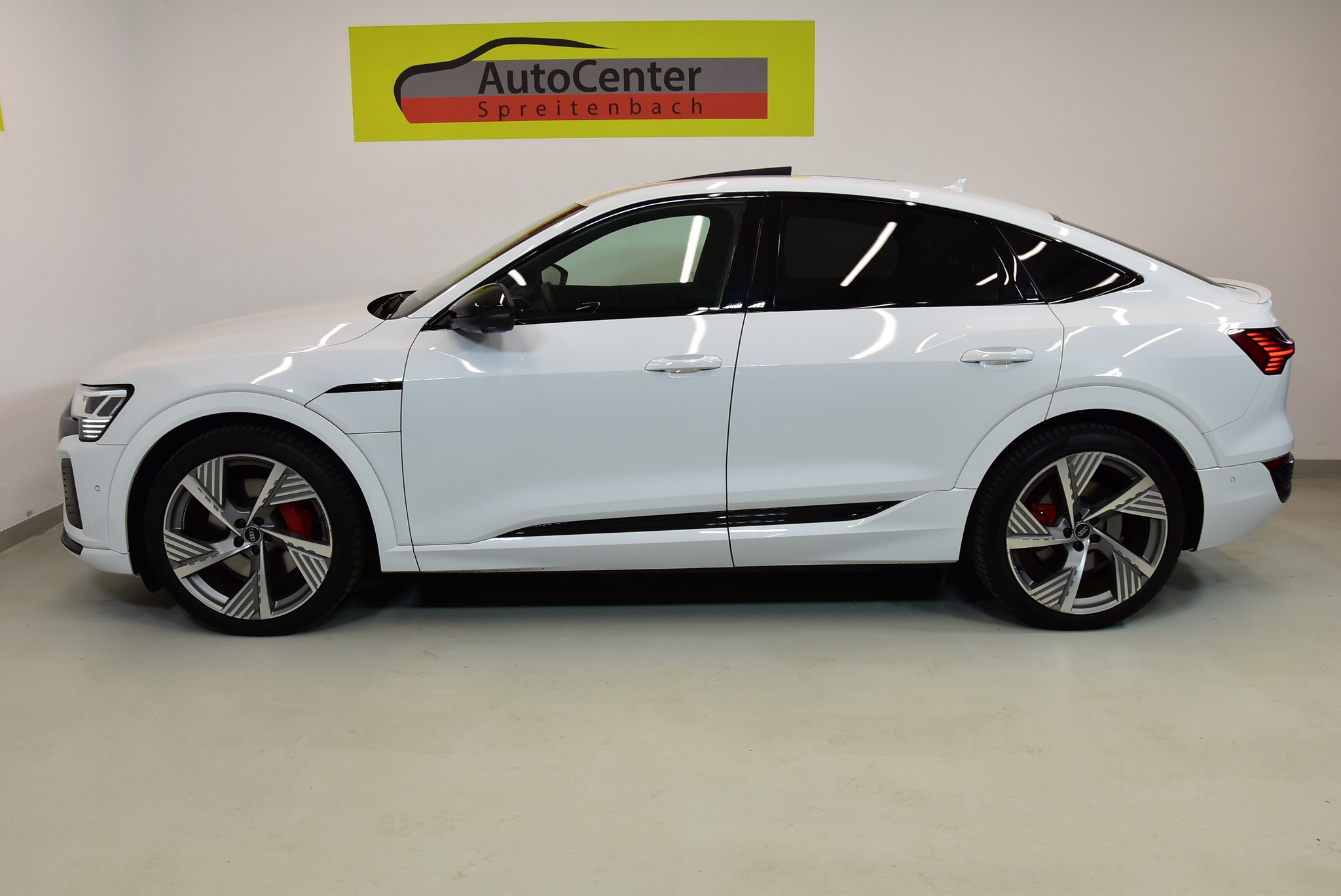 listing desktop thumbnail image 10