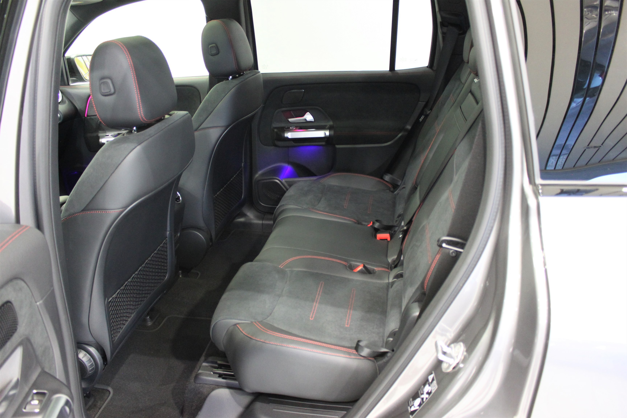 listing desktop thumbnail image 8