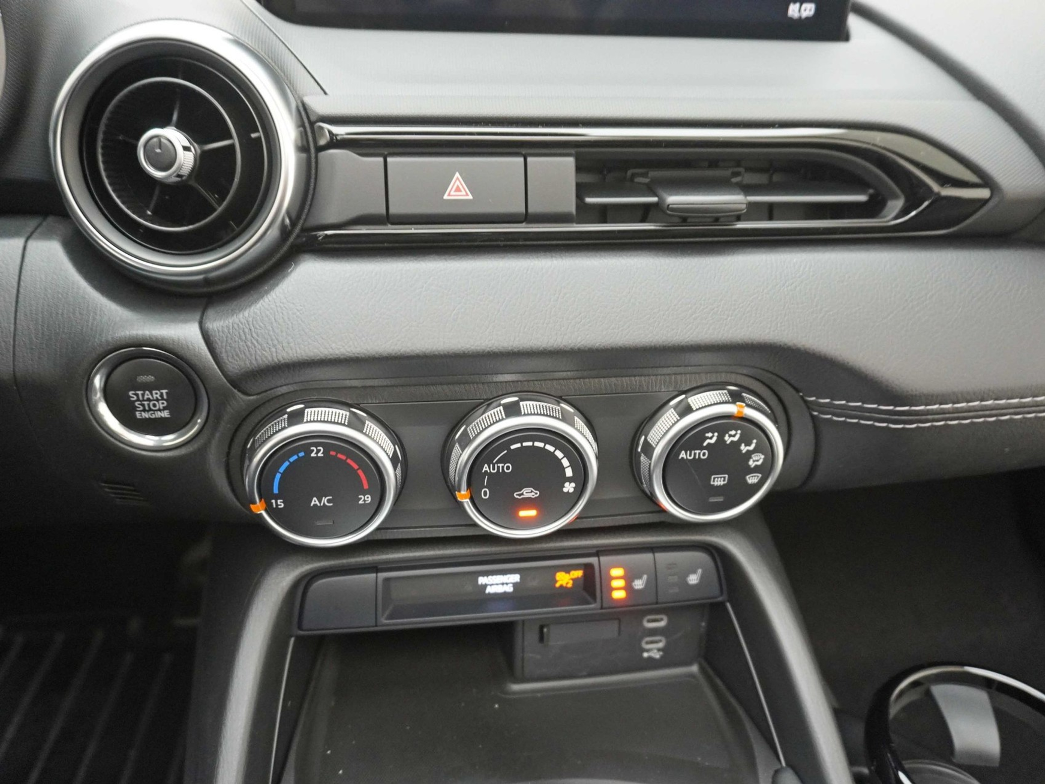 listing desktop thumbnail image 15