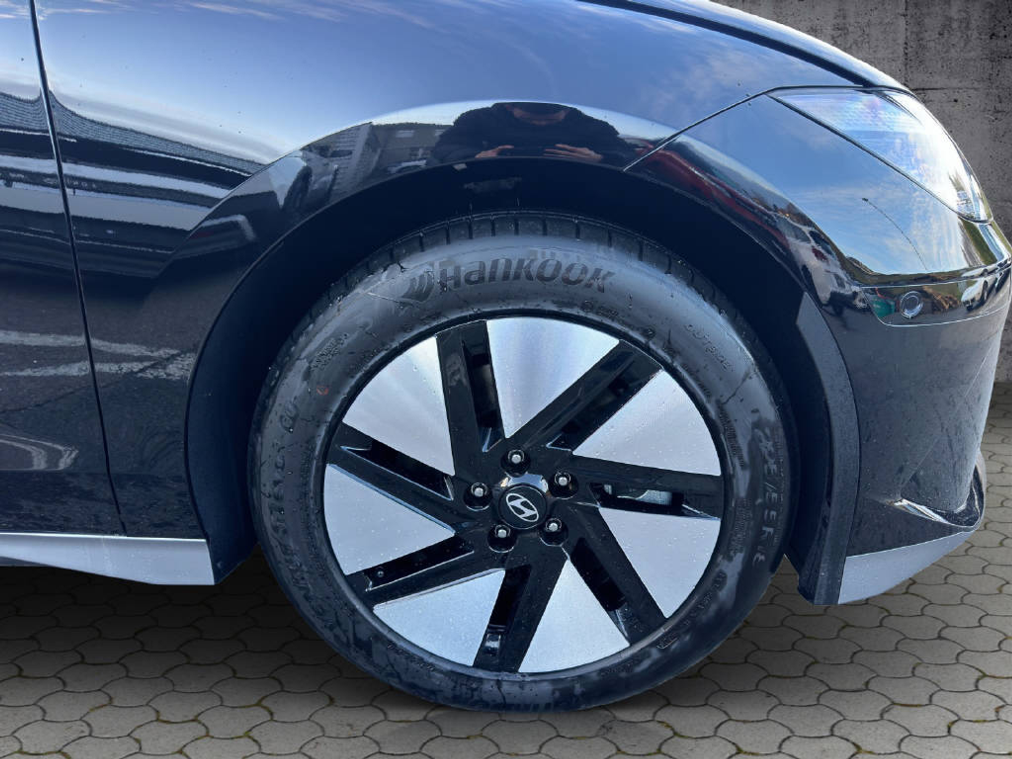 listing desktop thumbnail image 13