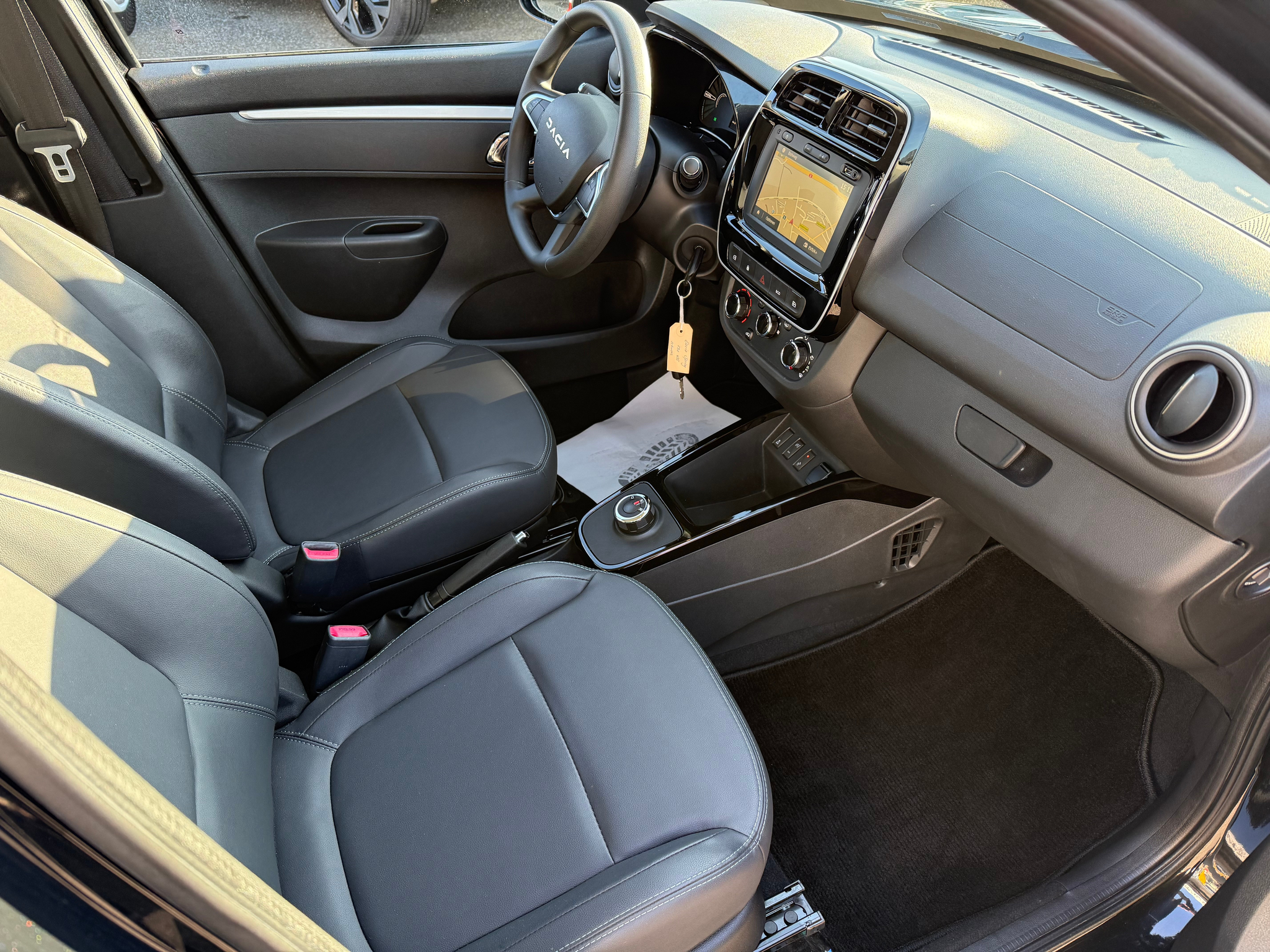 listing desktop thumbnail image 8