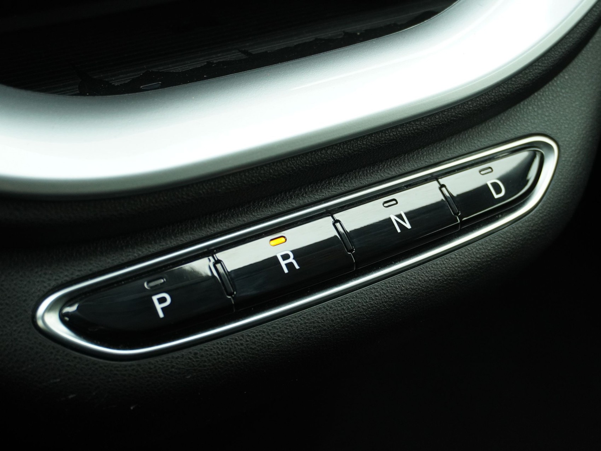 listing desktop thumbnail image 13