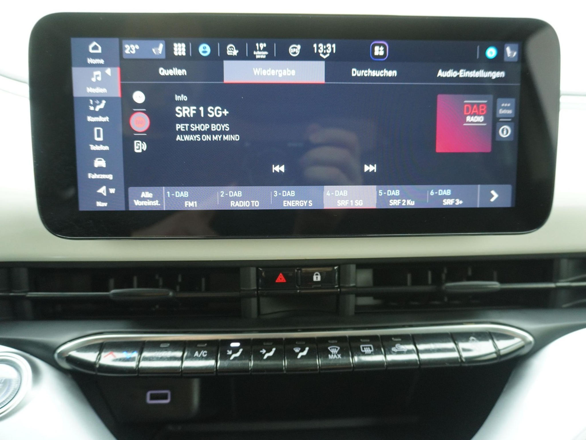 listing desktop thumbnail image 17