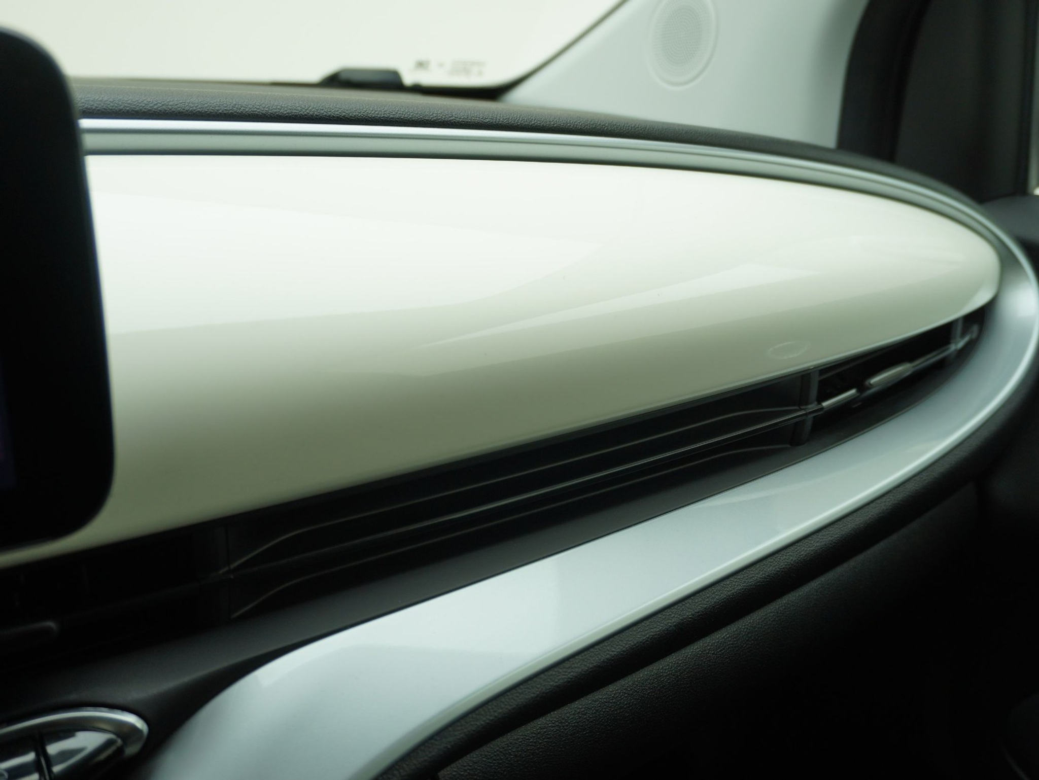 listing desktop thumbnail image 14