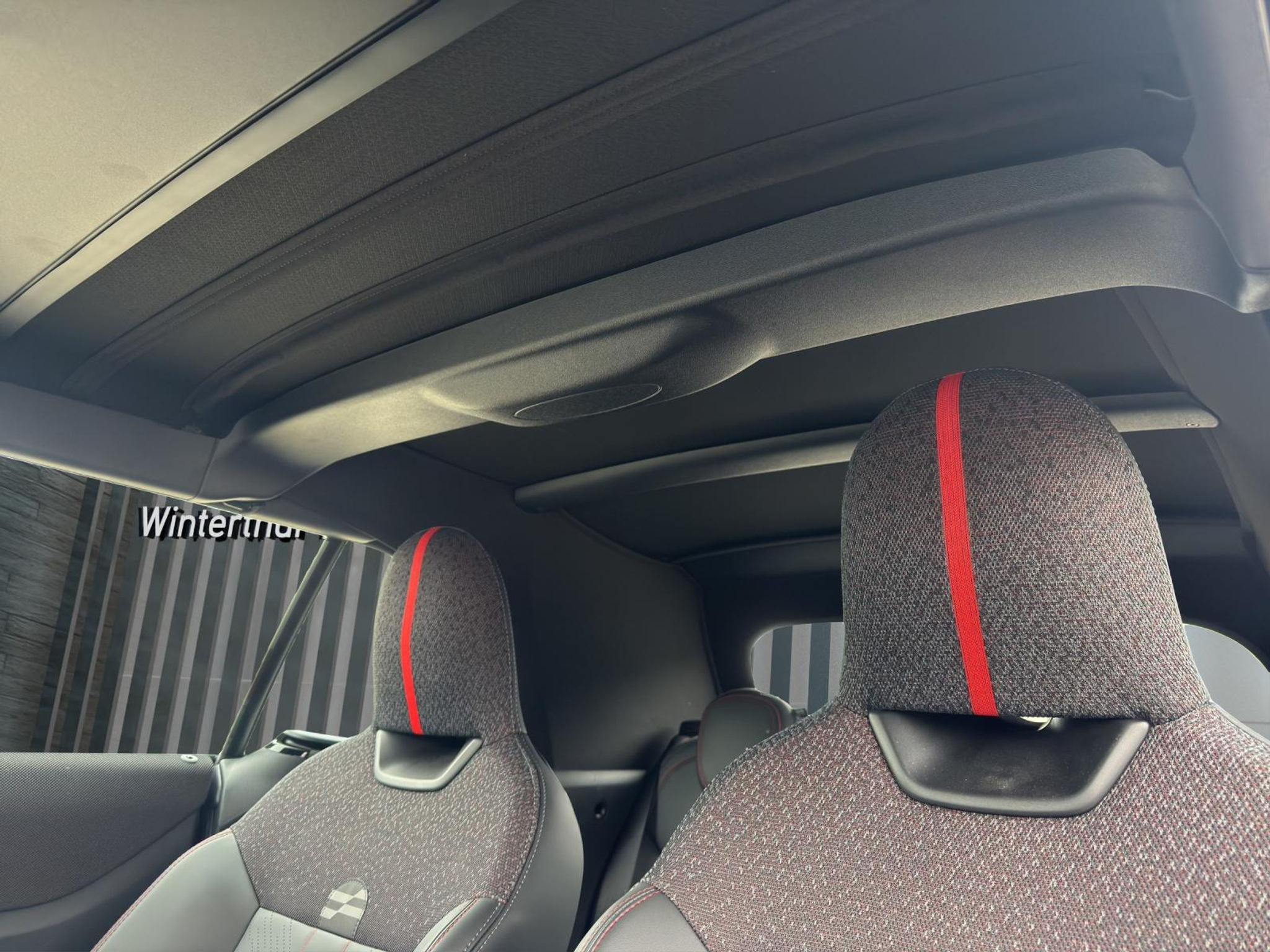 listing desktop thumbnail image 15