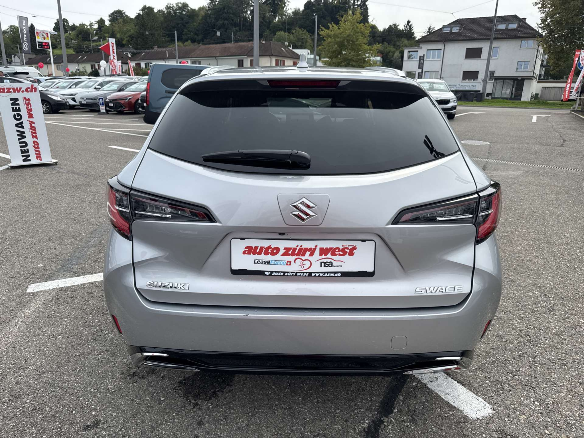 listing desktop thumbnail image 14