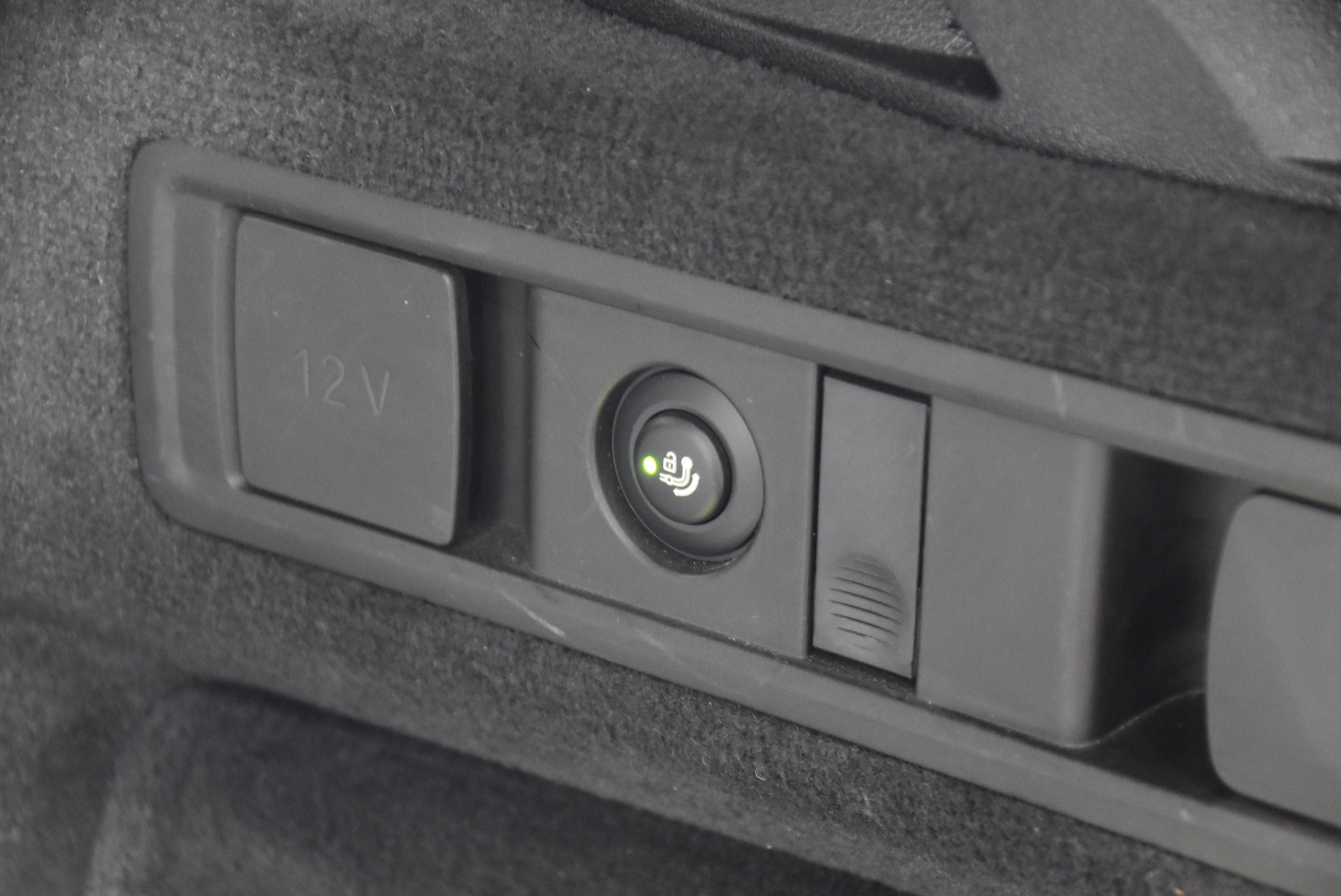 listing desktop thumbnail image 8