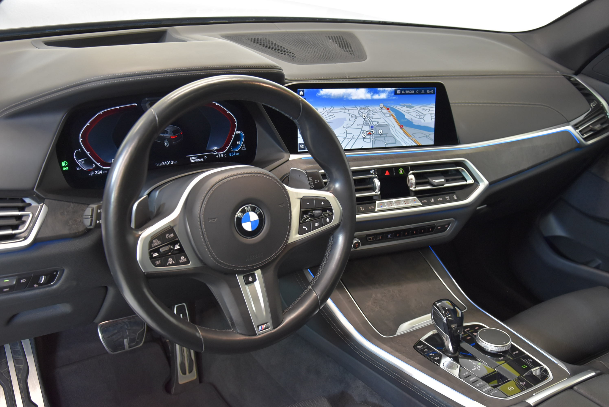 listing desktop thumbnail image 2