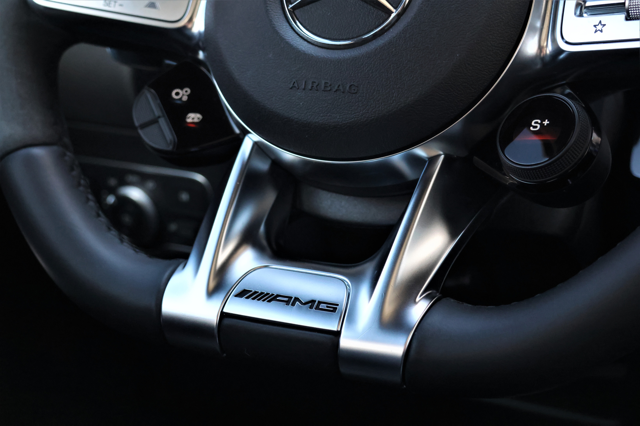 listing desktop thumbnail image 17