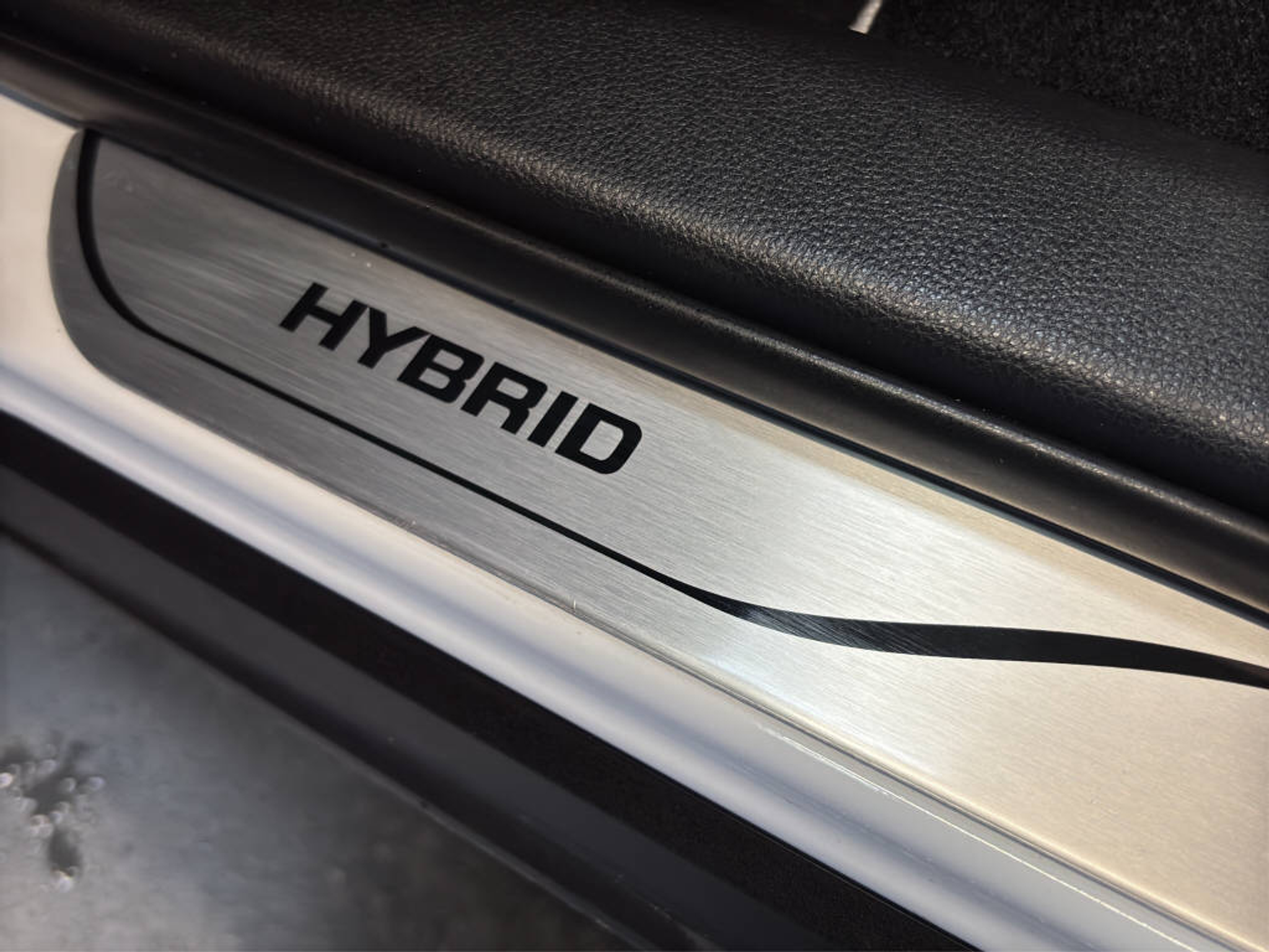 listing desktop thumbnail image 16