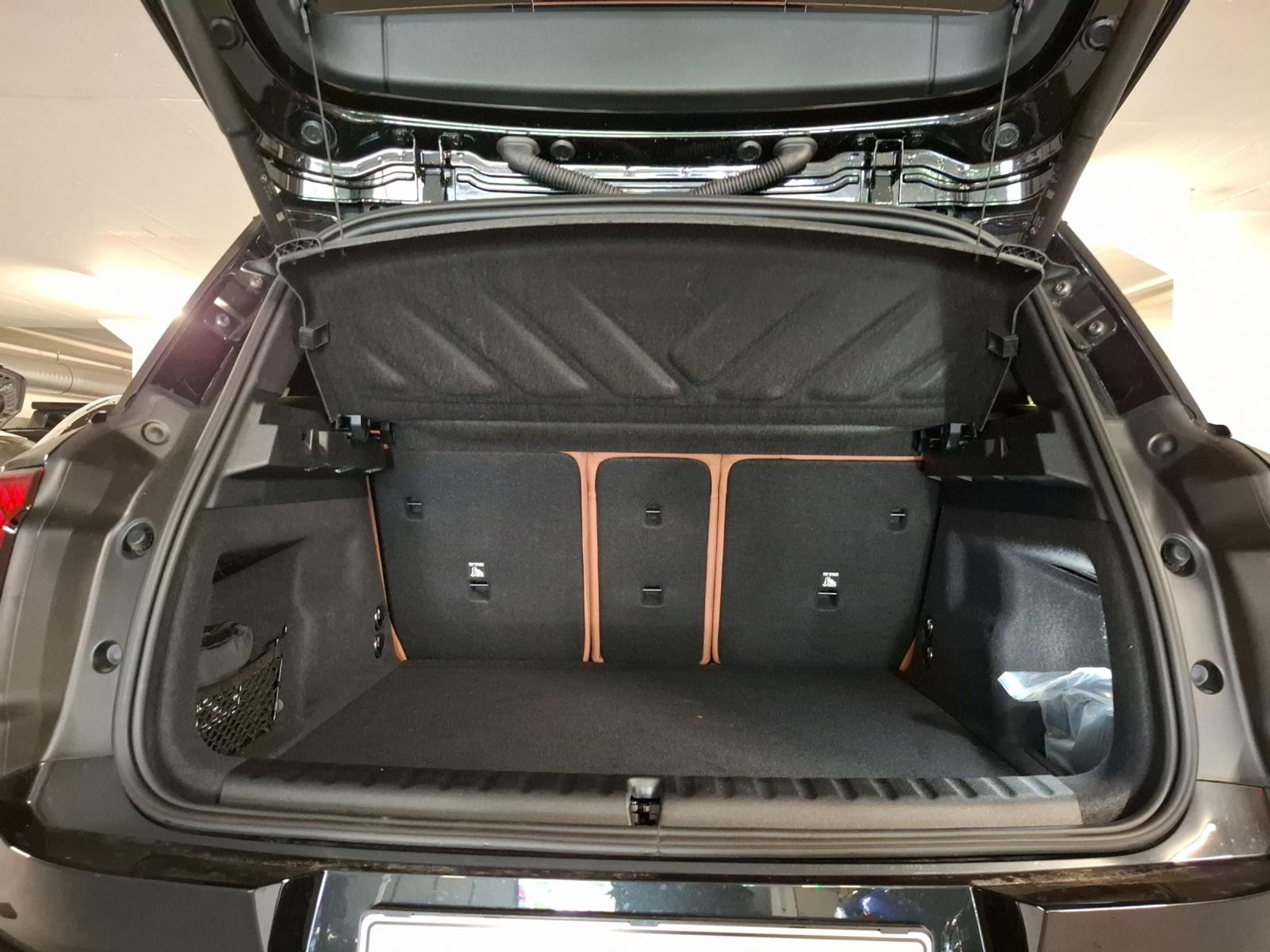 listing desktop thumbnail image 14