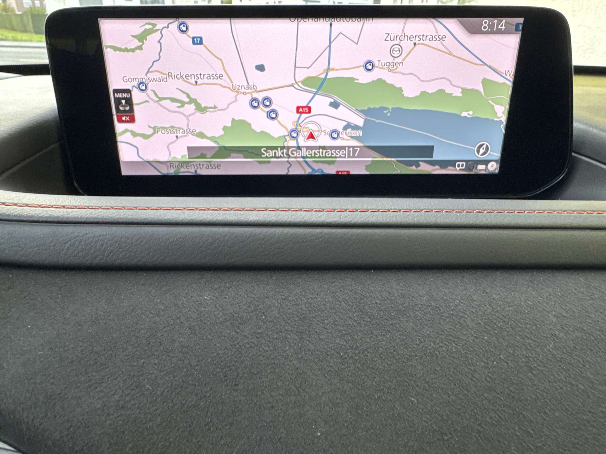 listing desktop thumbnail image 1