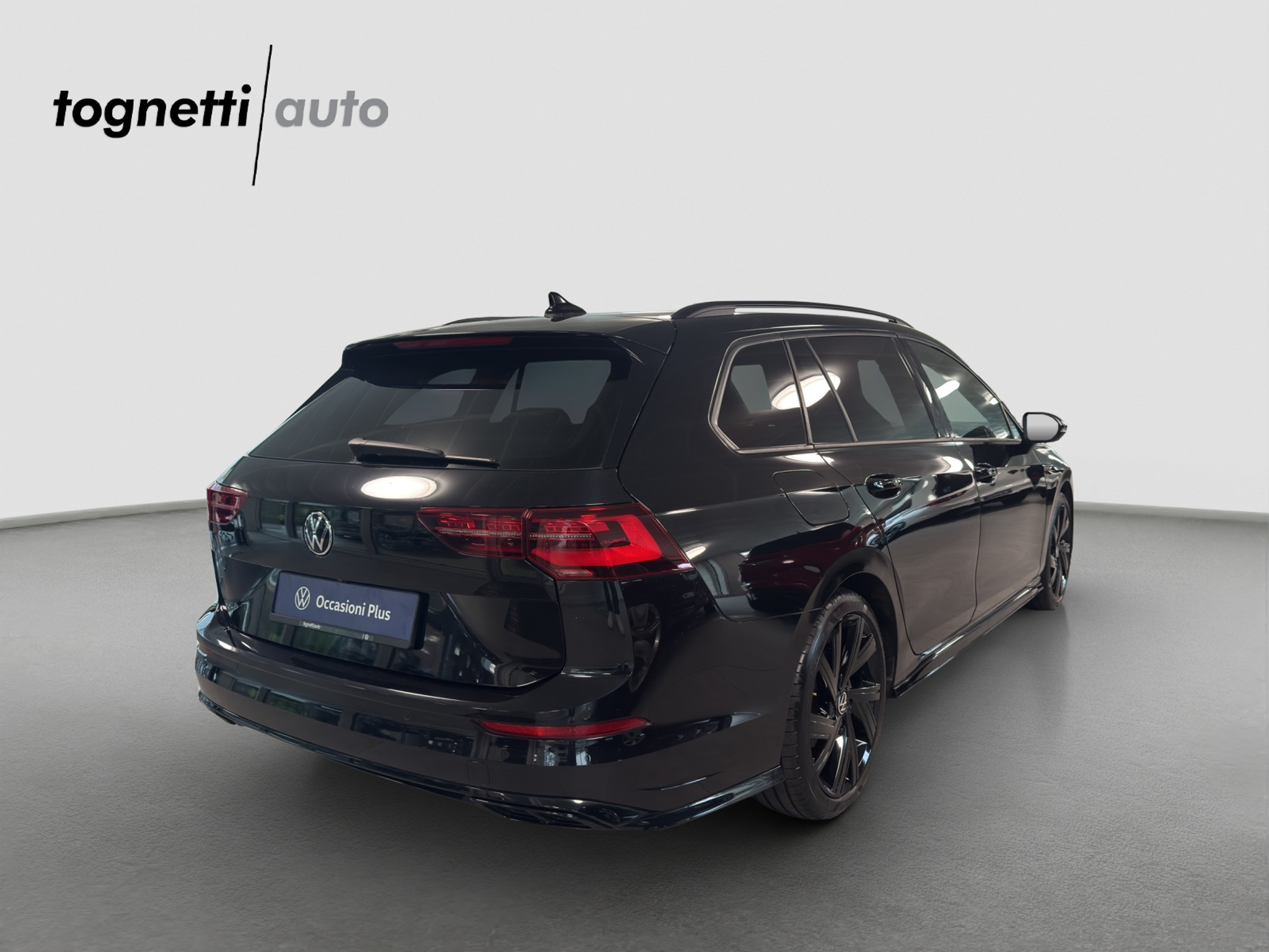 listing desktop thumbnail image 3