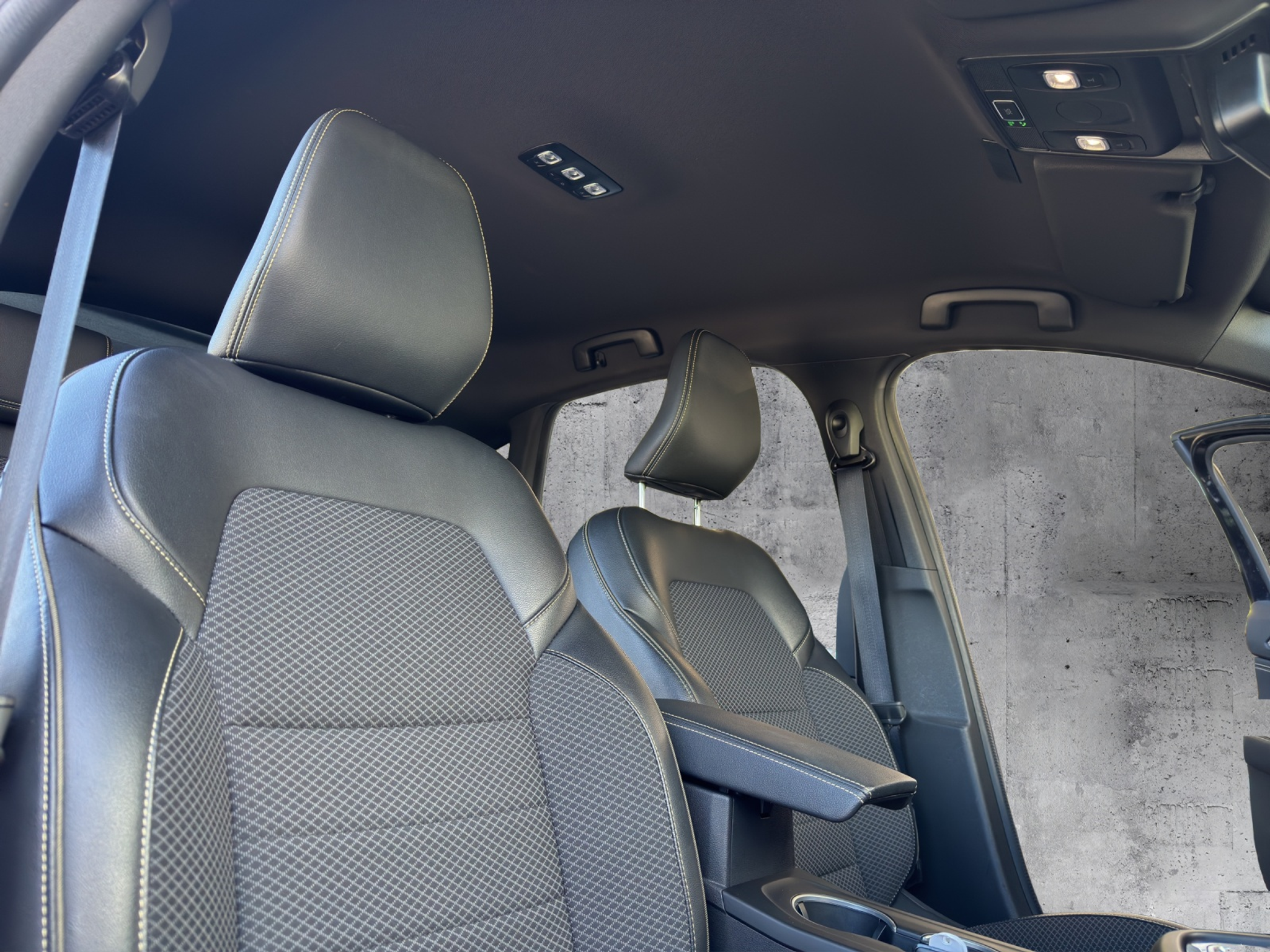 listing desktop thumbnail image 9