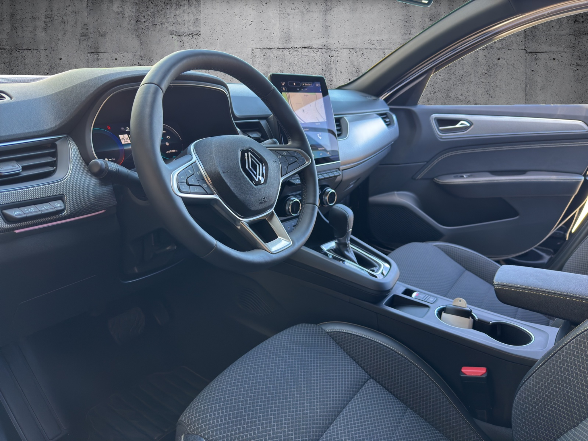 listing desktop thumbnail image 3