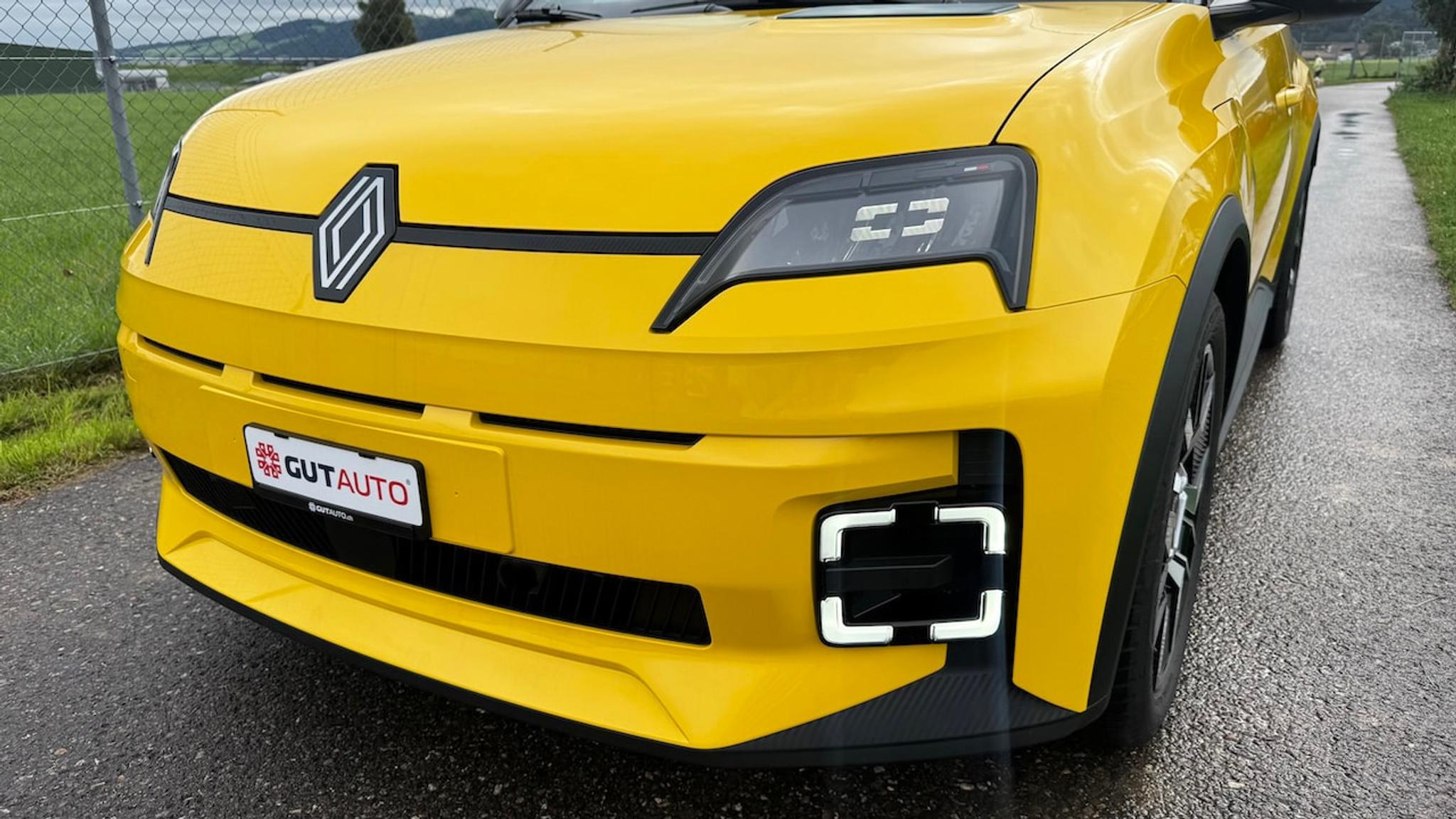 listing desktop thumbnail image 8