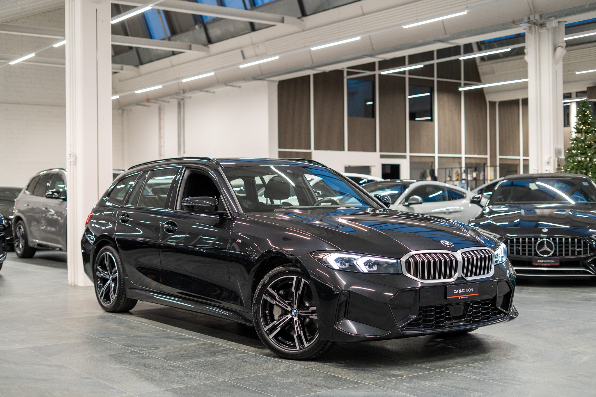 listing desktop thumbnail image 2