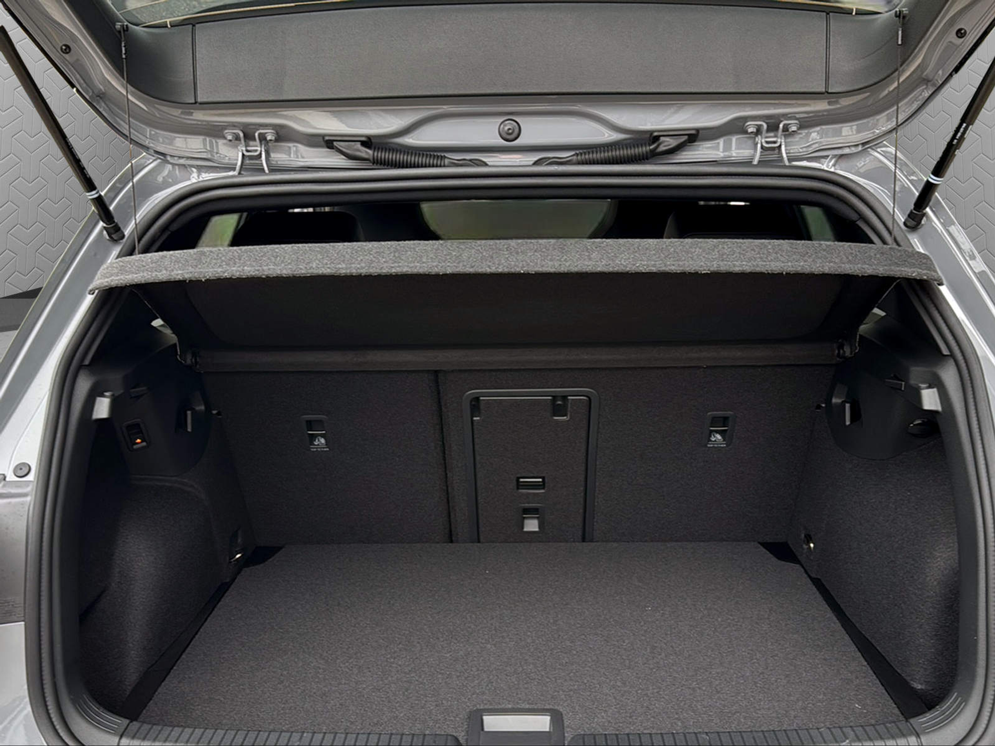 listing desktop thumbnail image 13