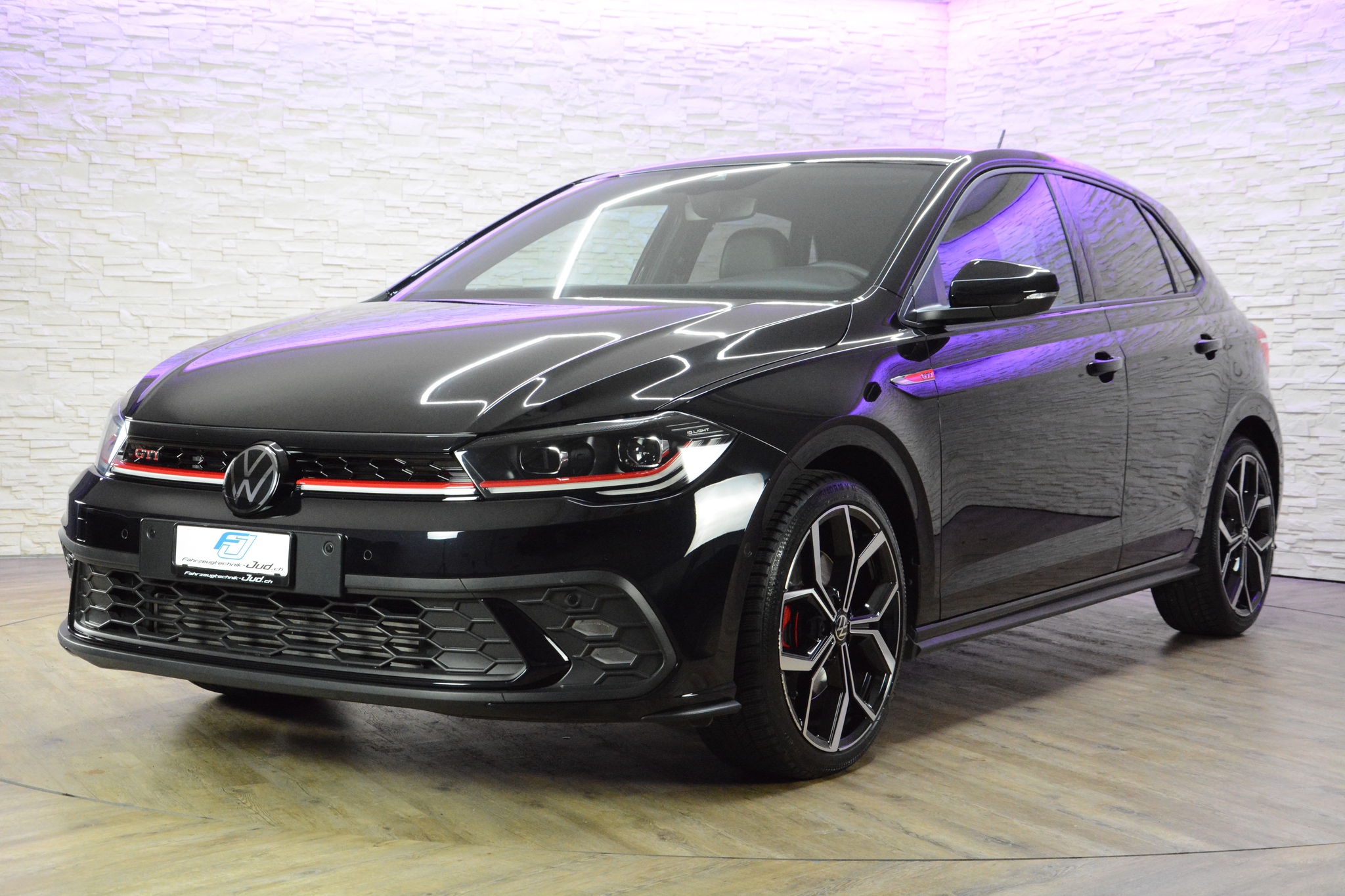 listing desktop thumbnail image 0