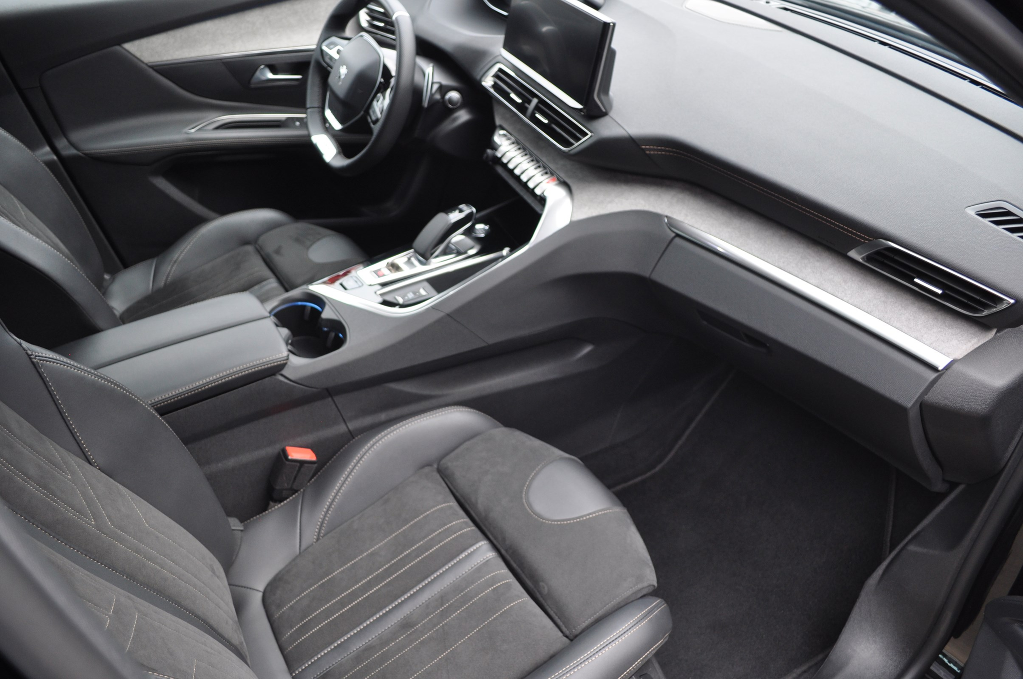 listing desktop thumbnail image 12