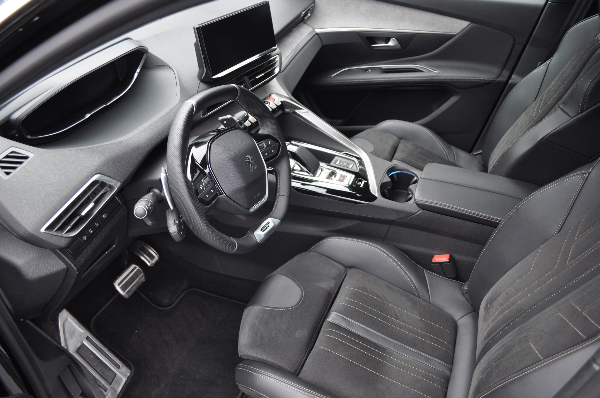 listing desktop thumbnail image 7