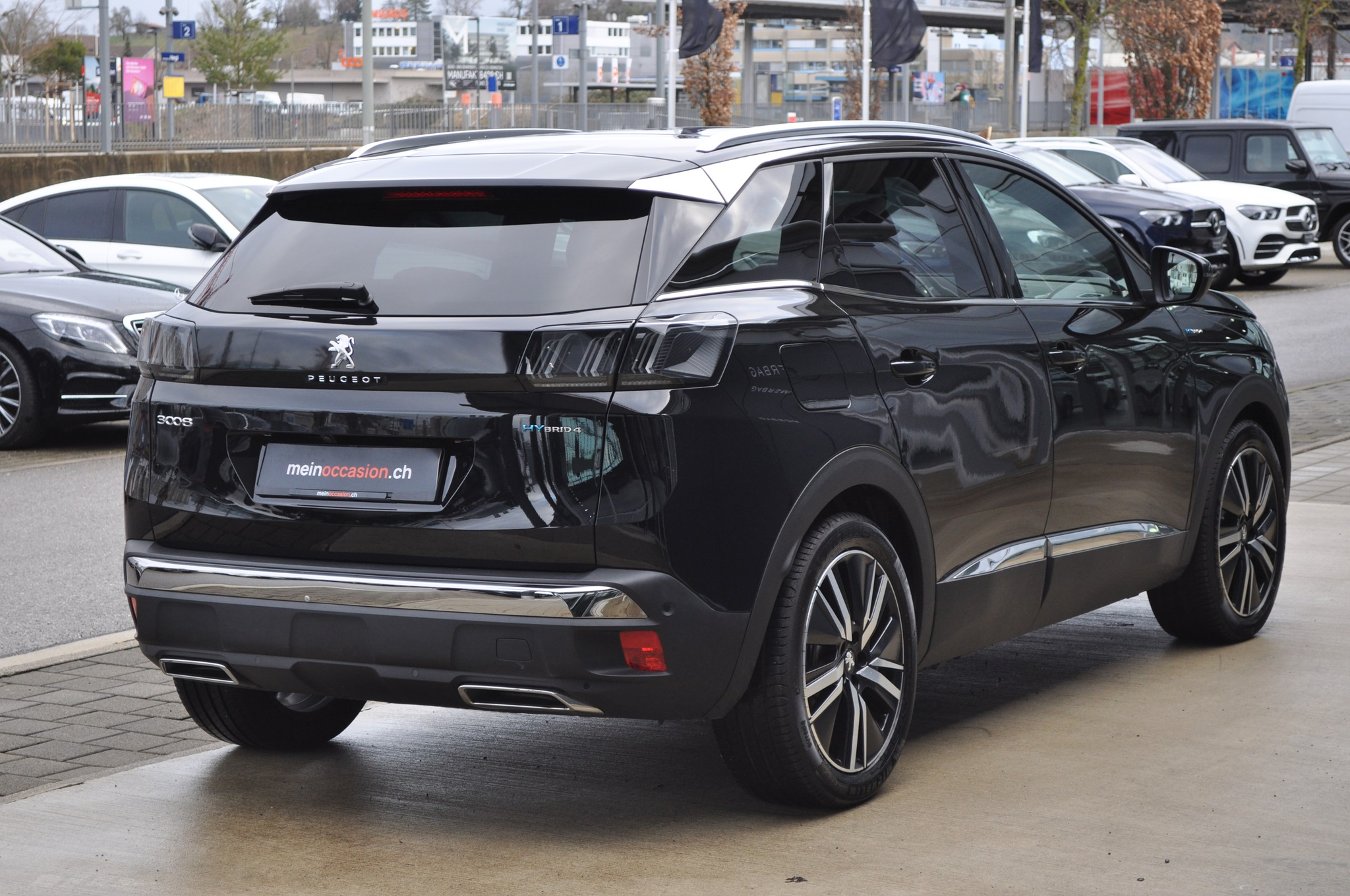 listing desktop thumbnail image 5