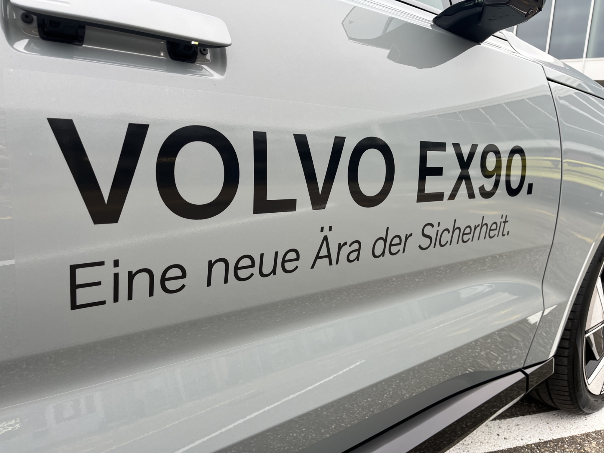 listing desktop thumbnail image 18