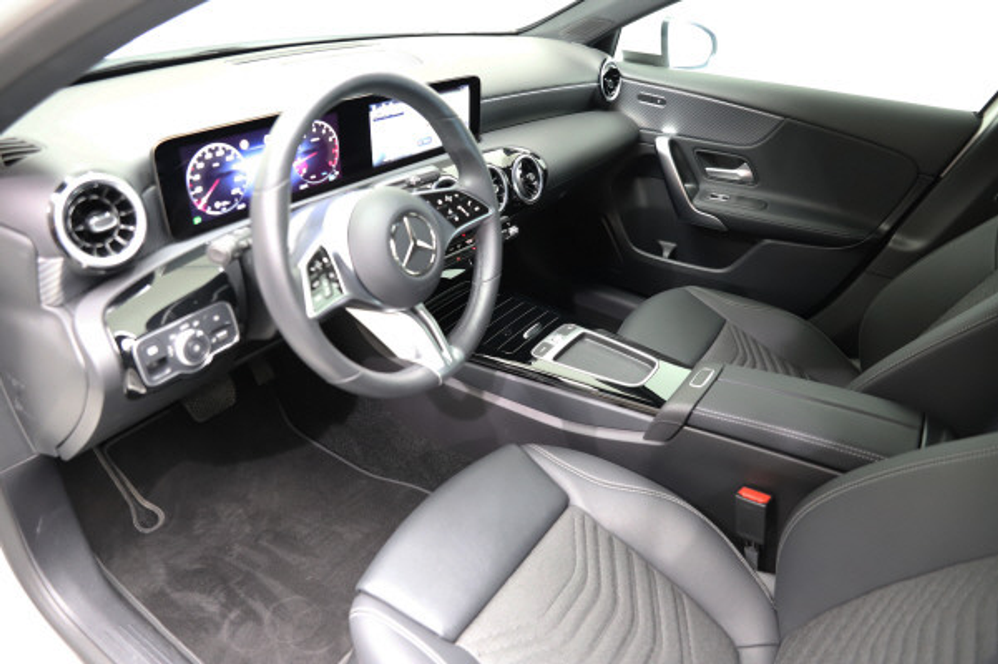 listing desktop thumbnail image 7