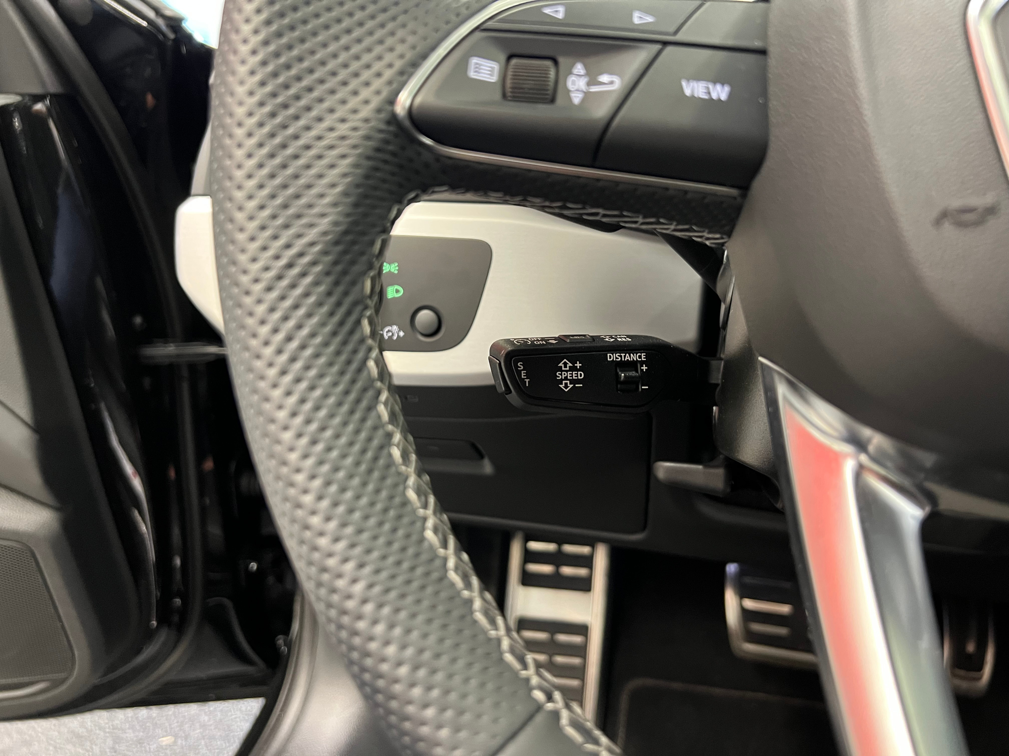 listing desktop thumbnail image 23