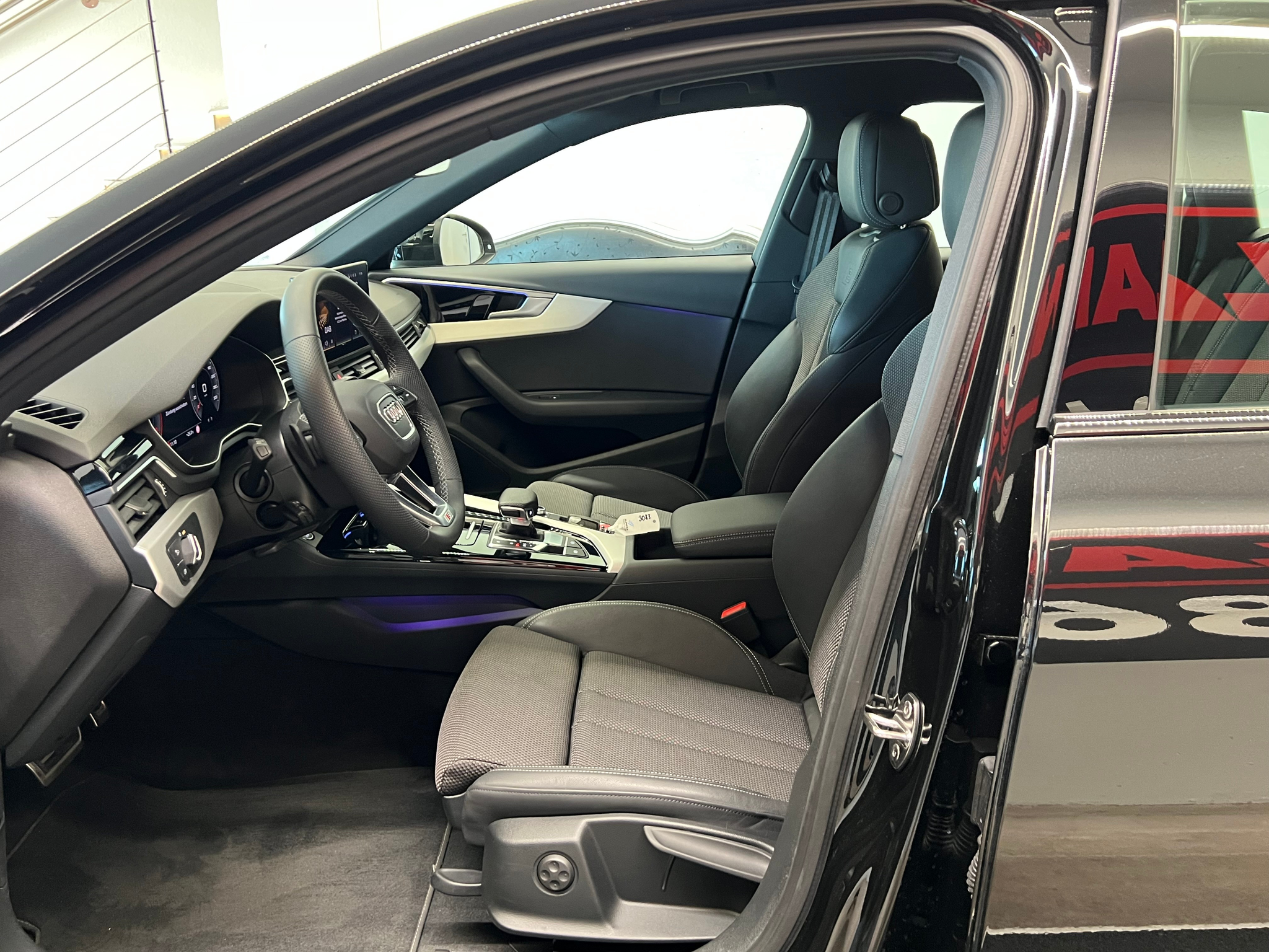 listing desktop thumbnail image 12