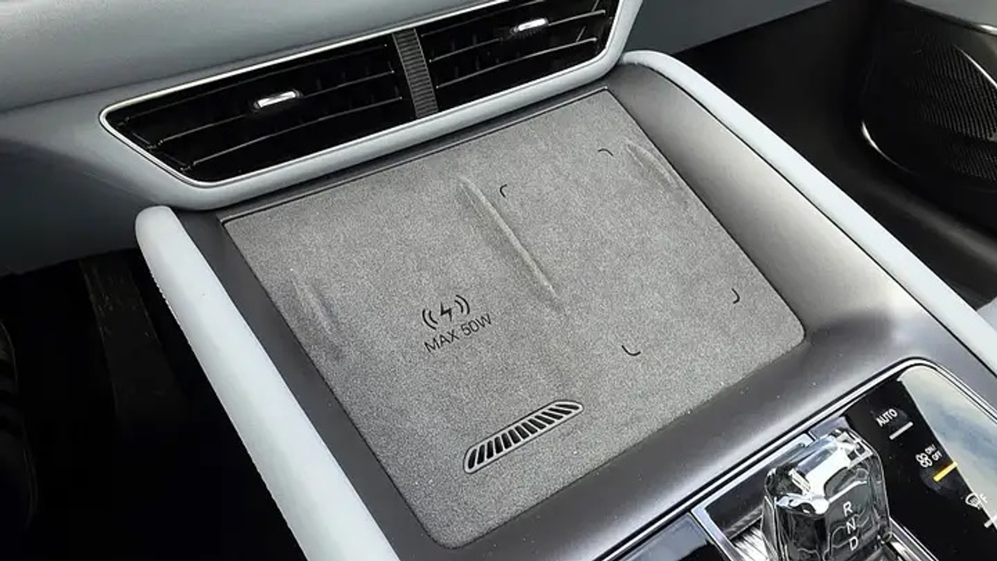 listing desktop thumbnail image 14