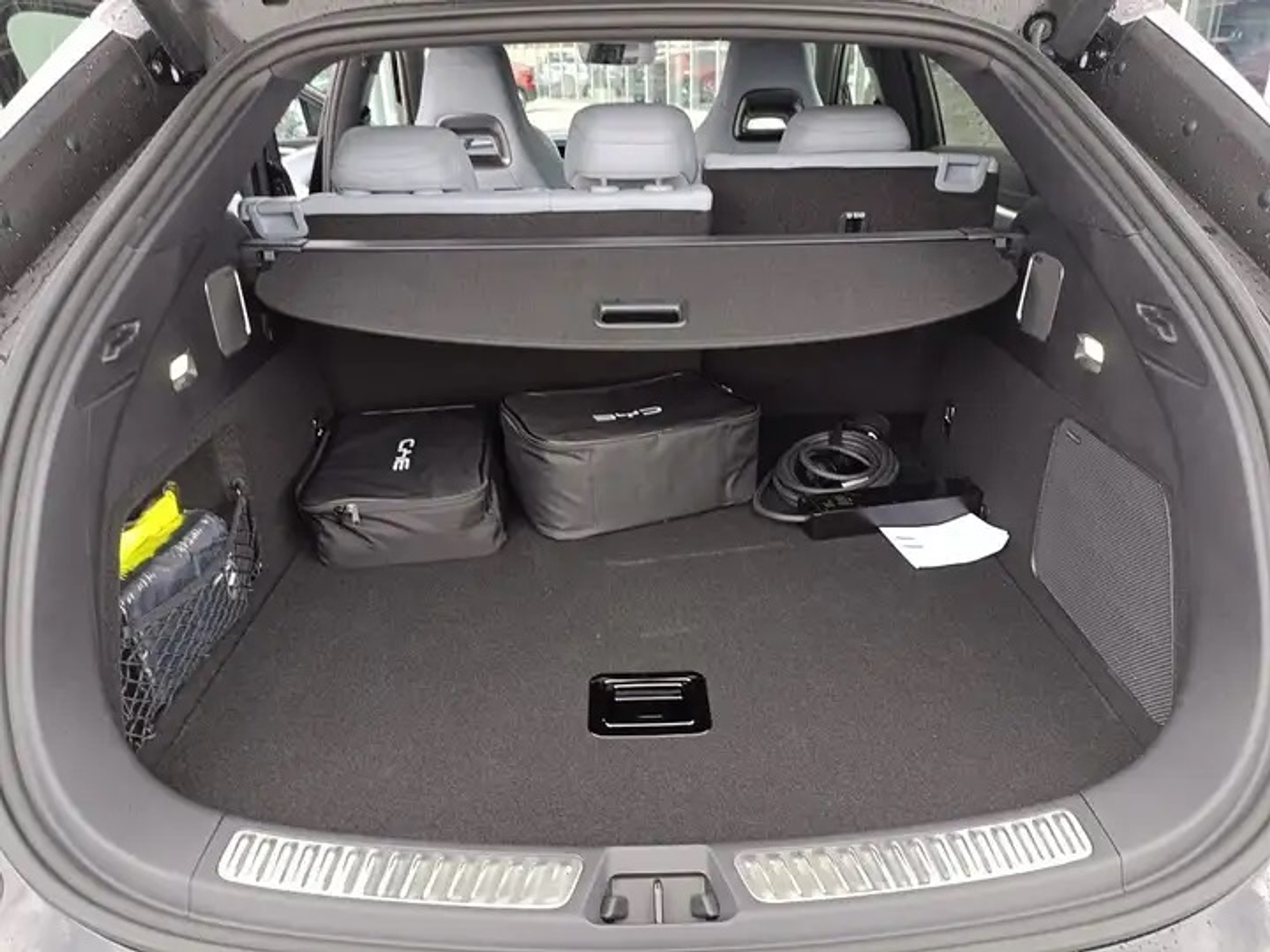 listing desktop thumbnail image 12