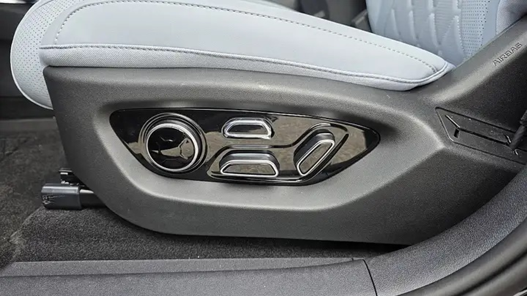 listing desktop thumbnail image 19