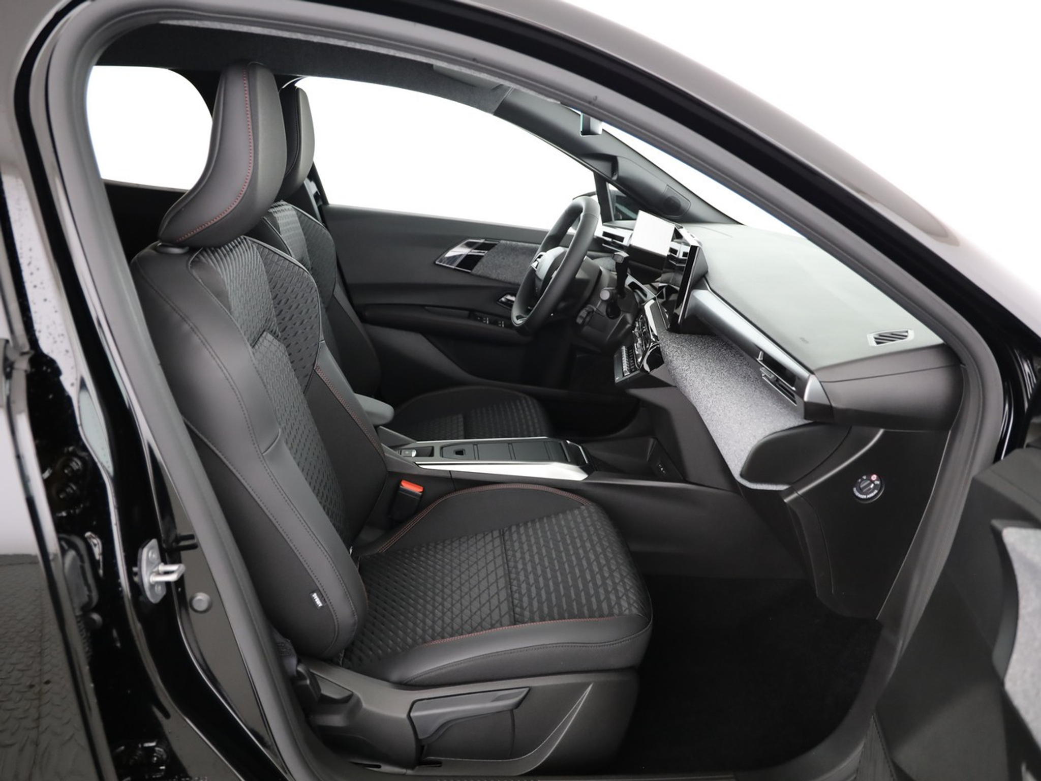 listing desktop thumbnail image 6