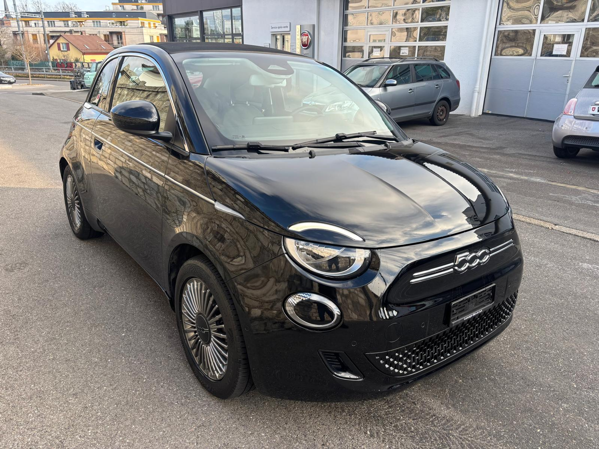 listing desktop thumbnail image 2