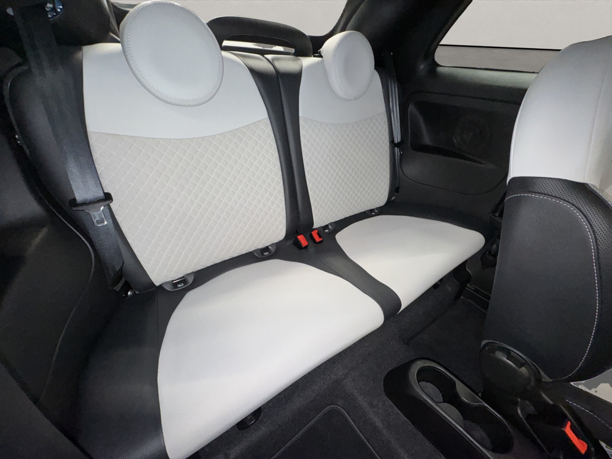 listing desktop thumbnail image 13