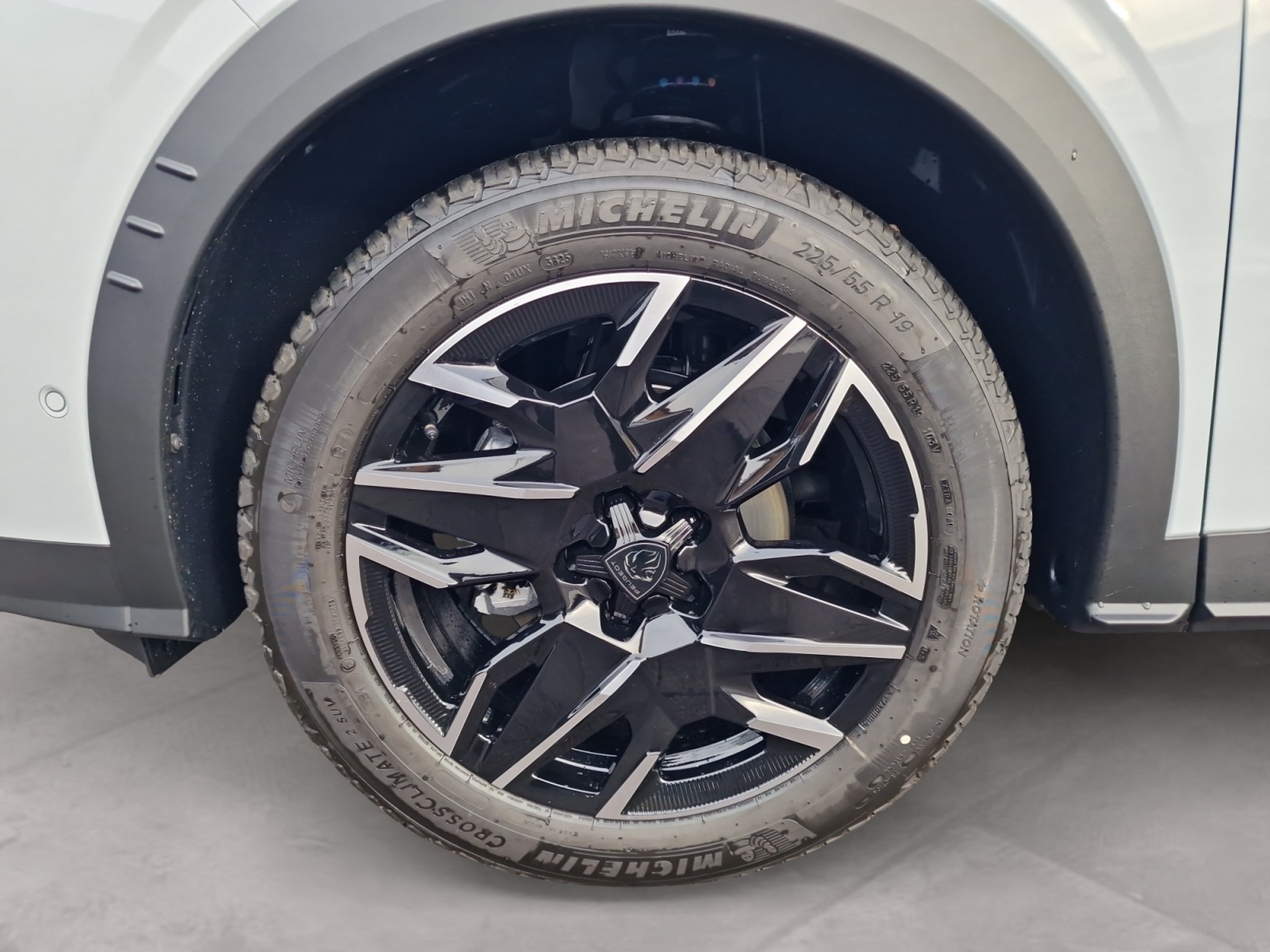 listing desktop thumbnail image 8