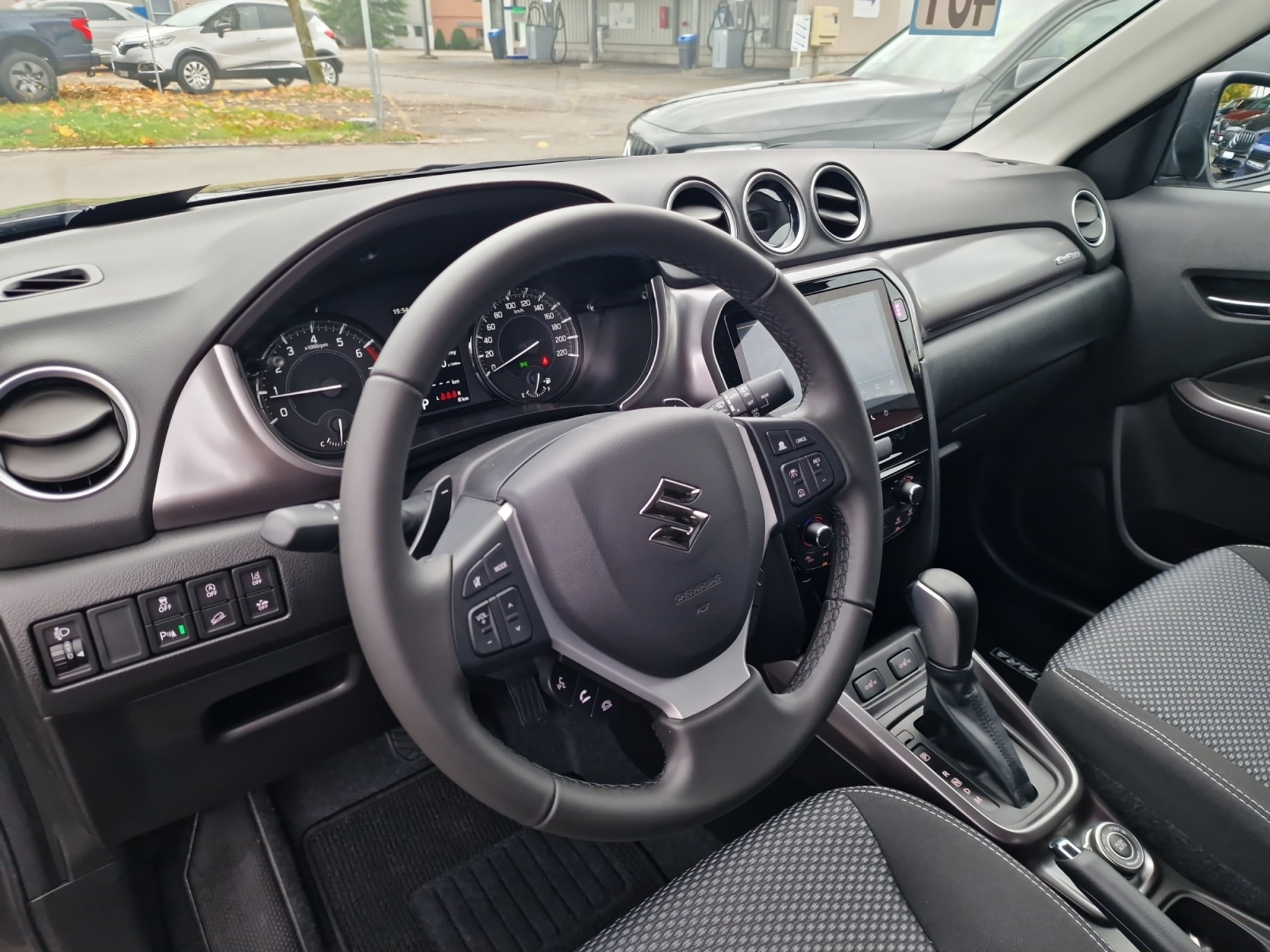 listing desktop thumbnail image 10