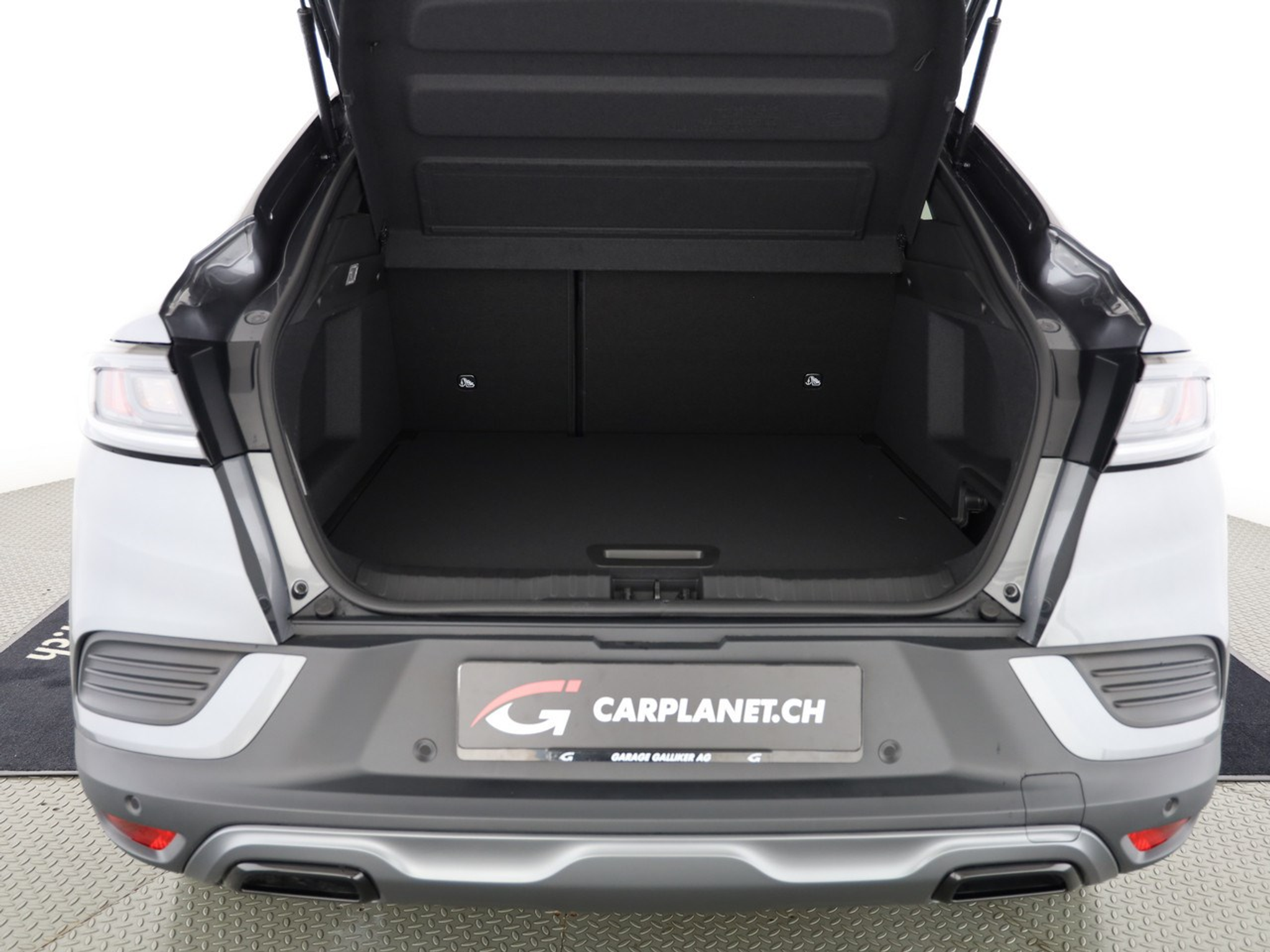 car-image-8