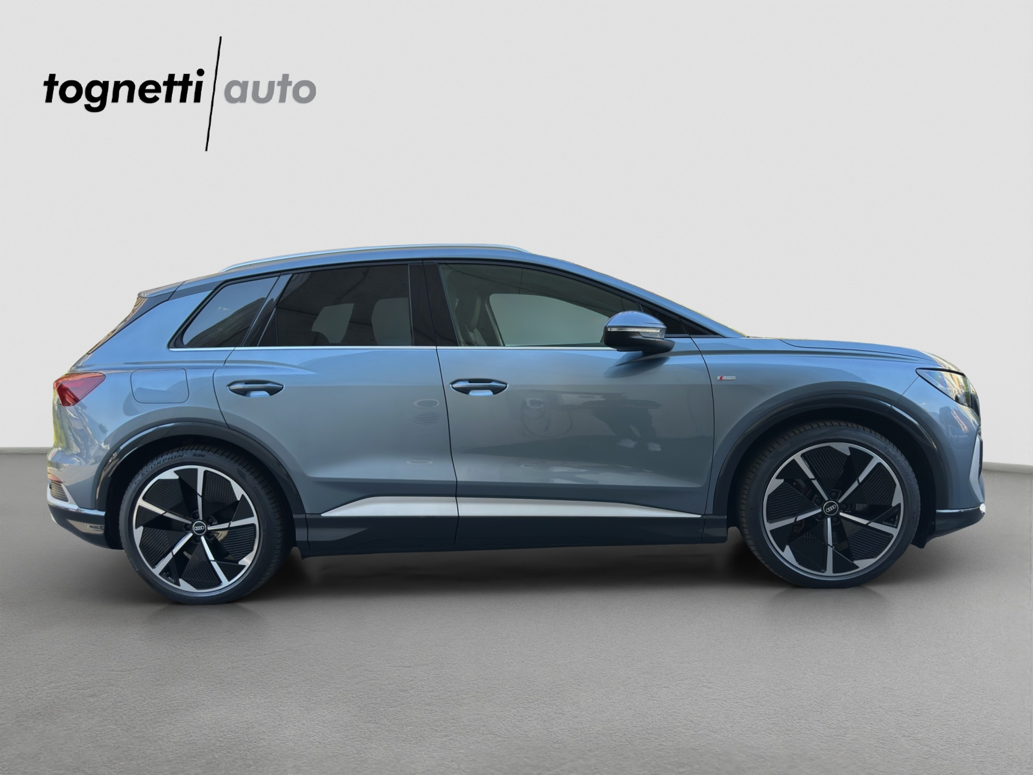 listing desktop thumbnail image 2