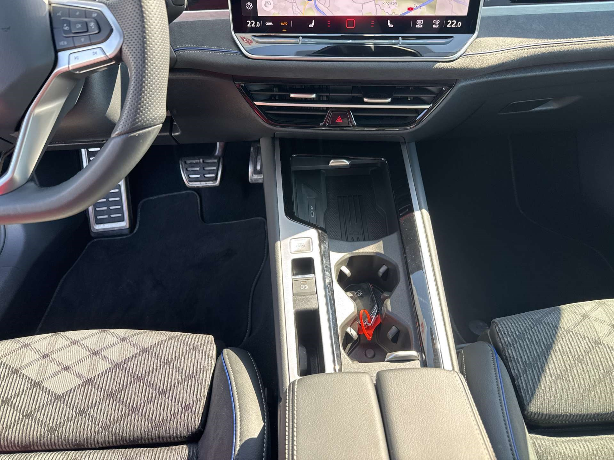 listing desktop thumbnail image 11