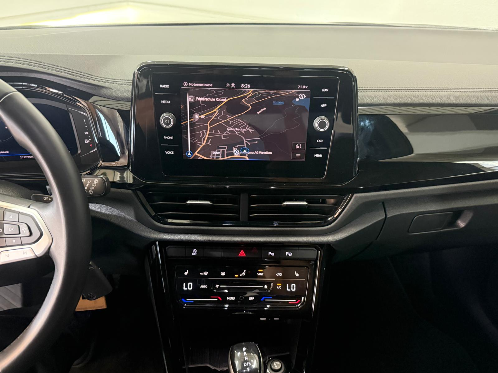 listing desktop thumbnail image 12