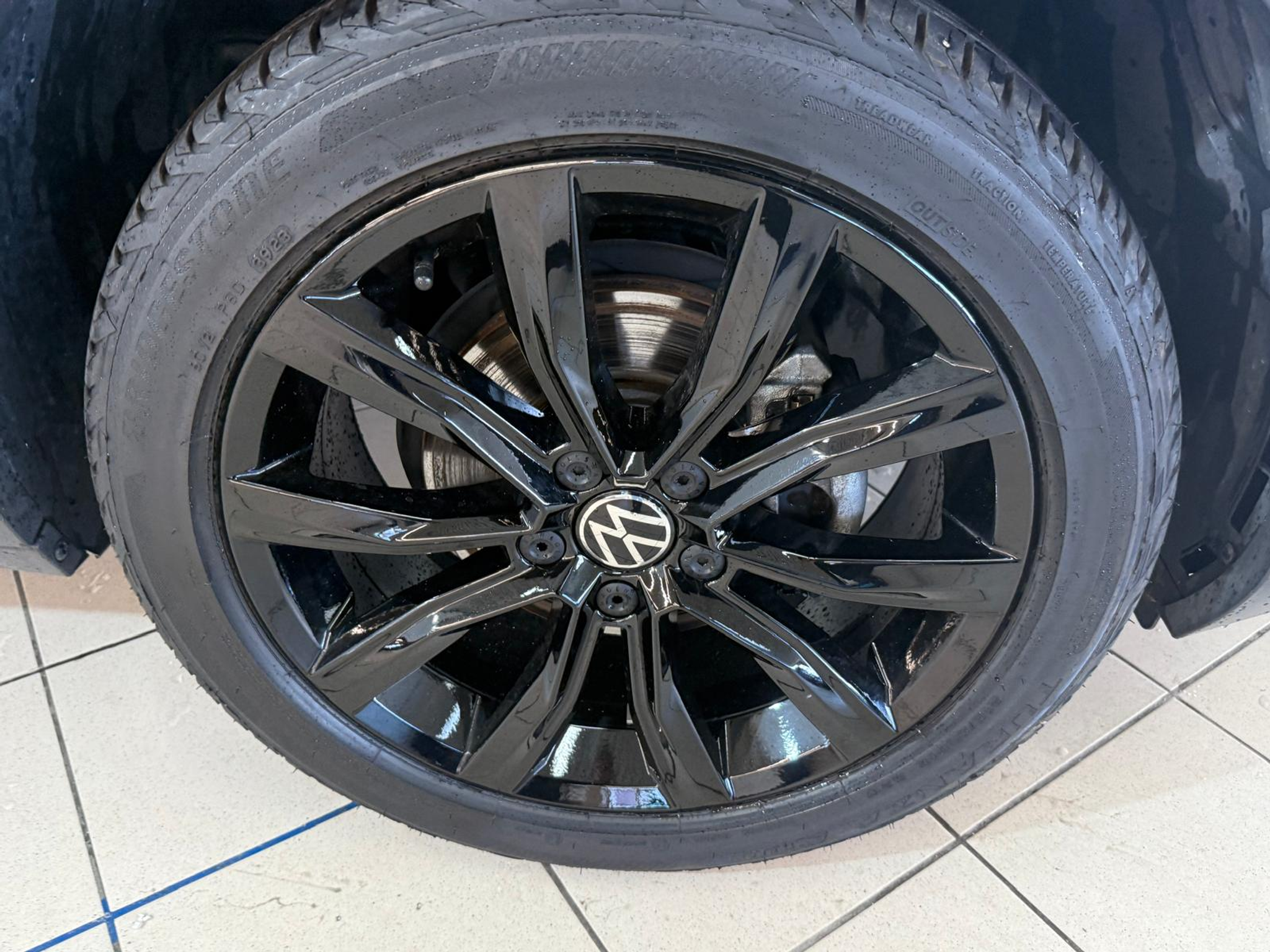 listing desktop thumbnail image 4