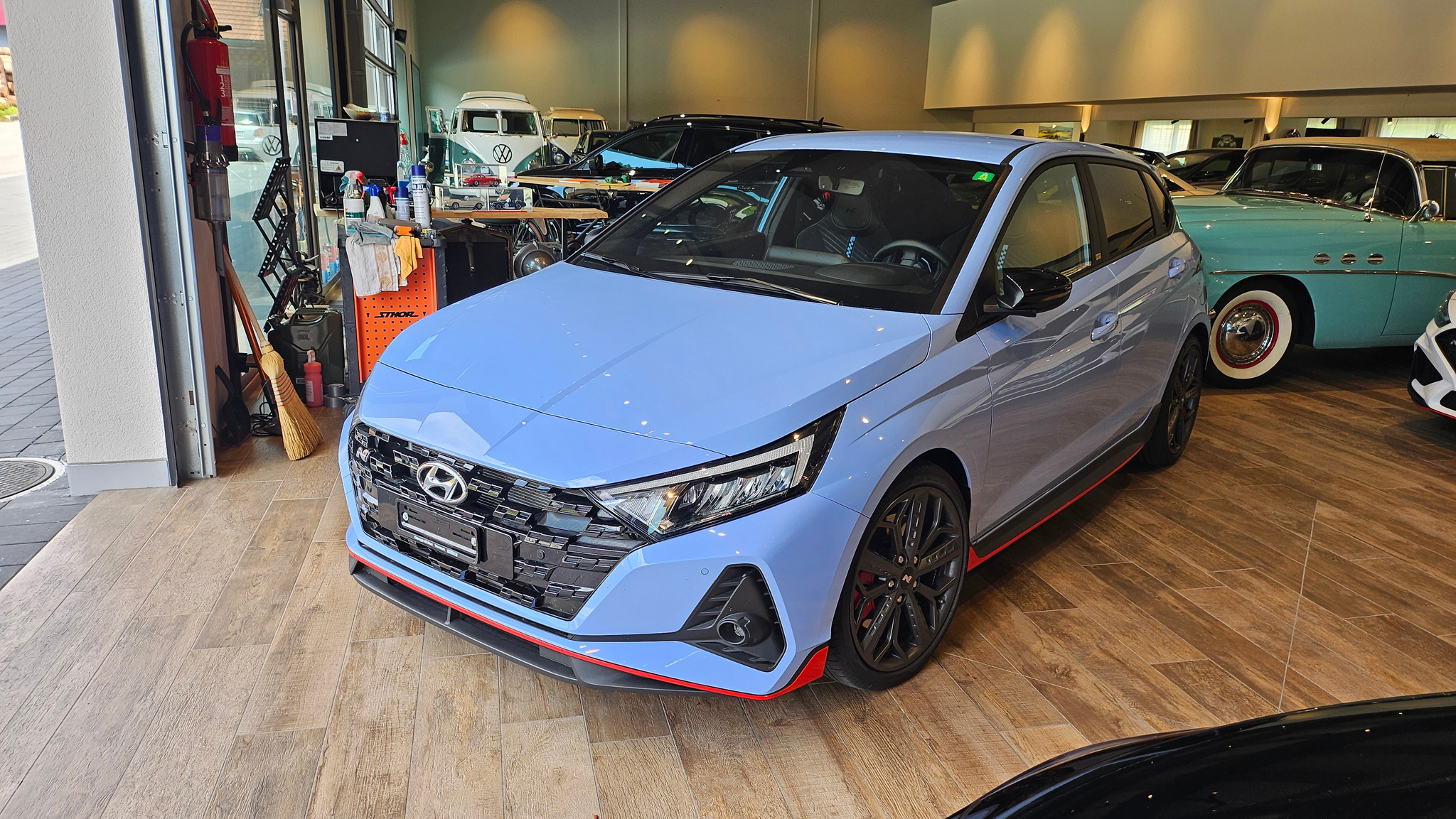 car-image-0
